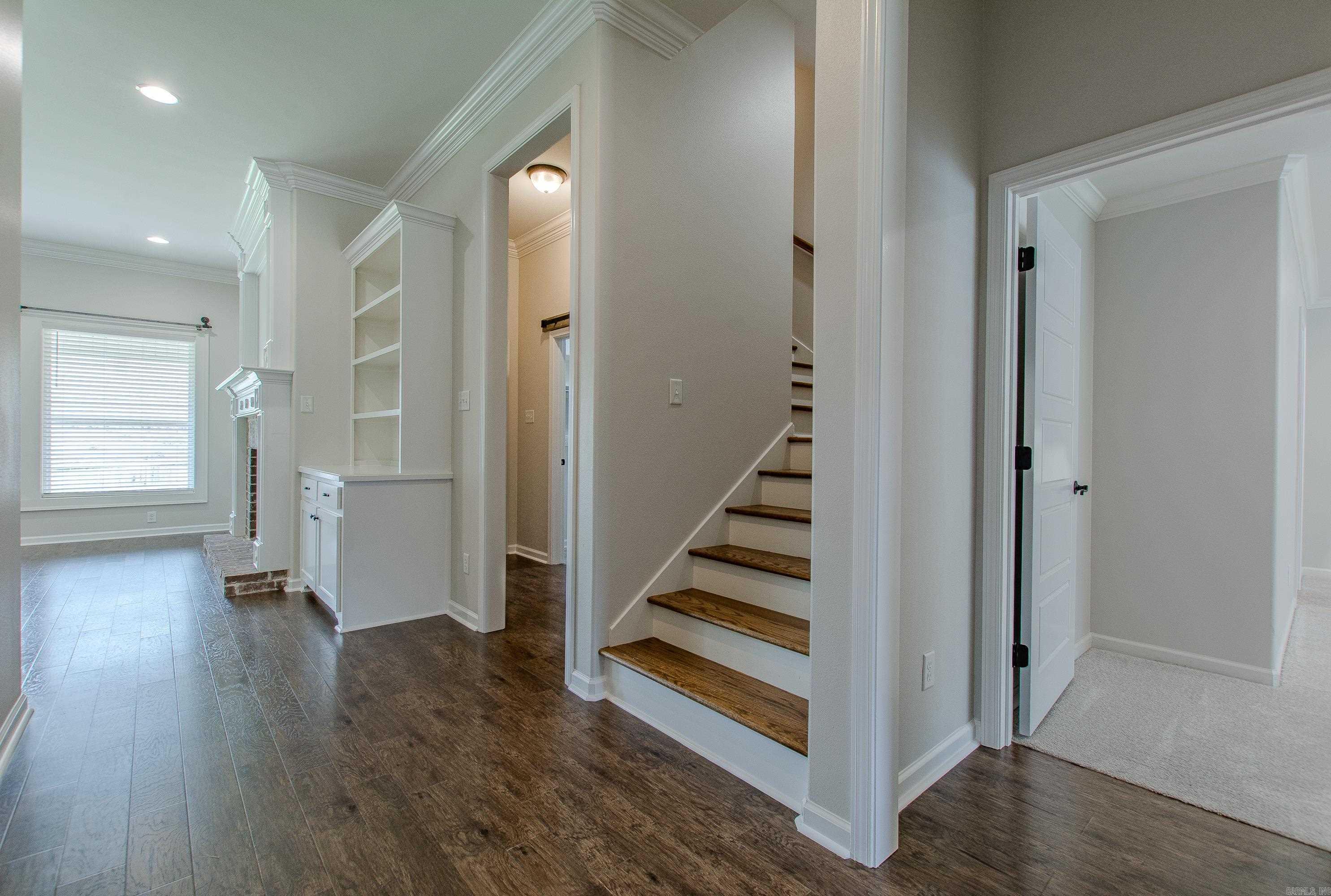 5045 Maple Leaf Drive