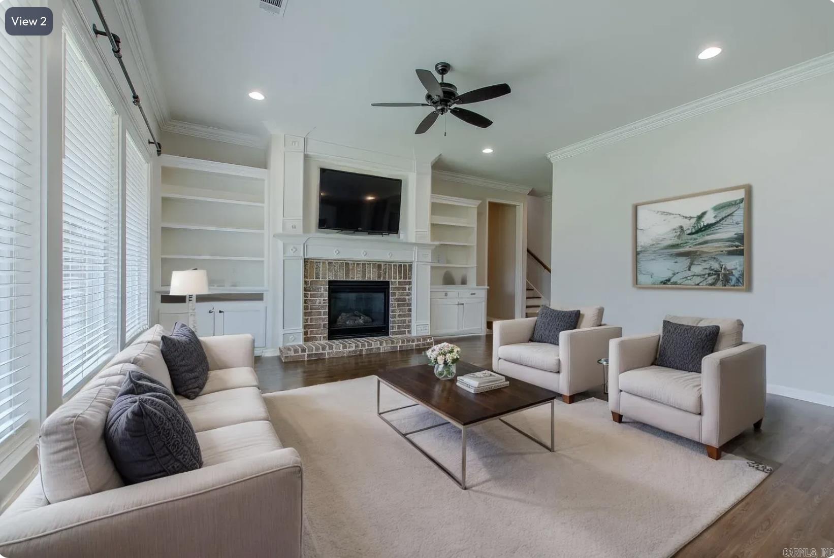 5045 Maple Leaf Drive