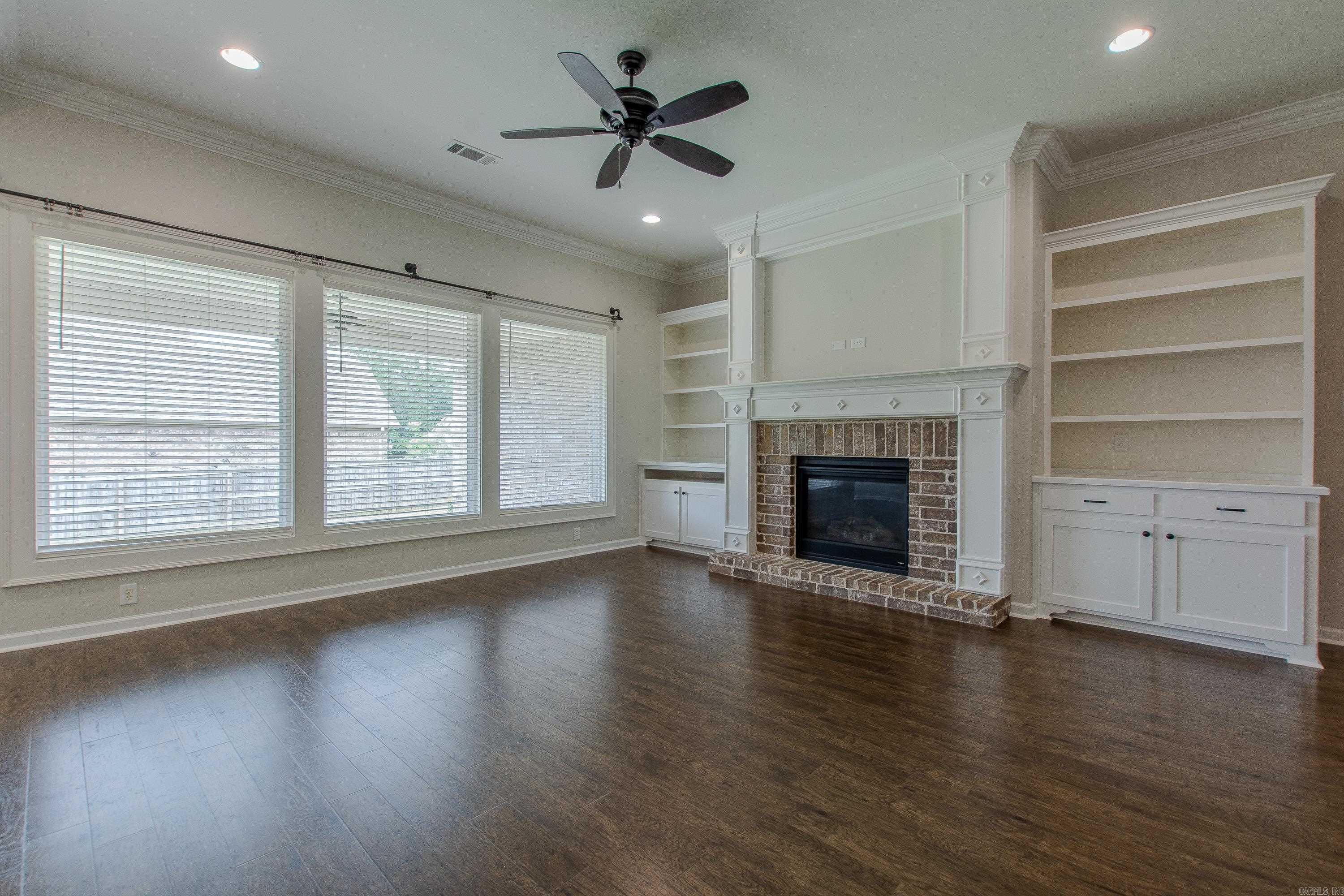 5045 Maple Leaf Drive