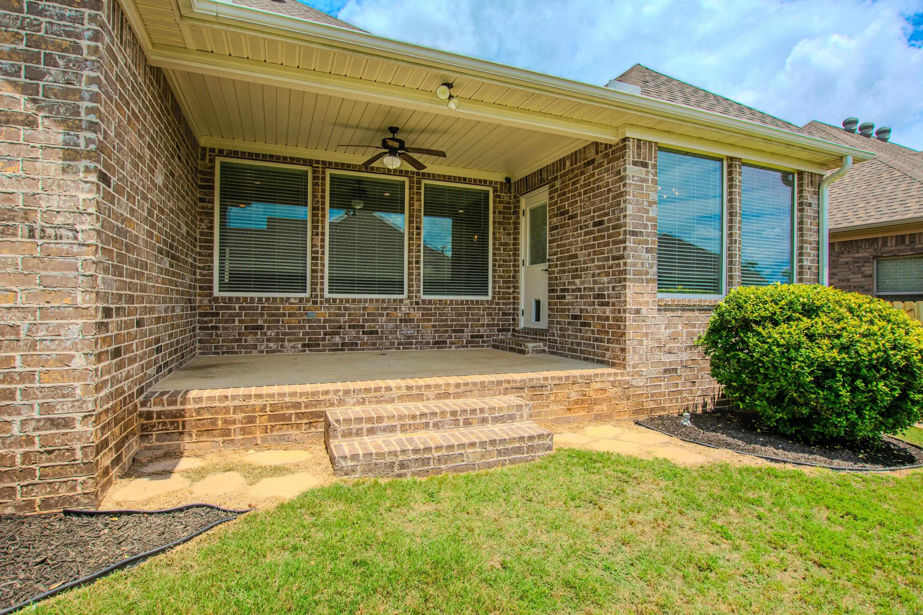 5045 Maple Leaf Drive