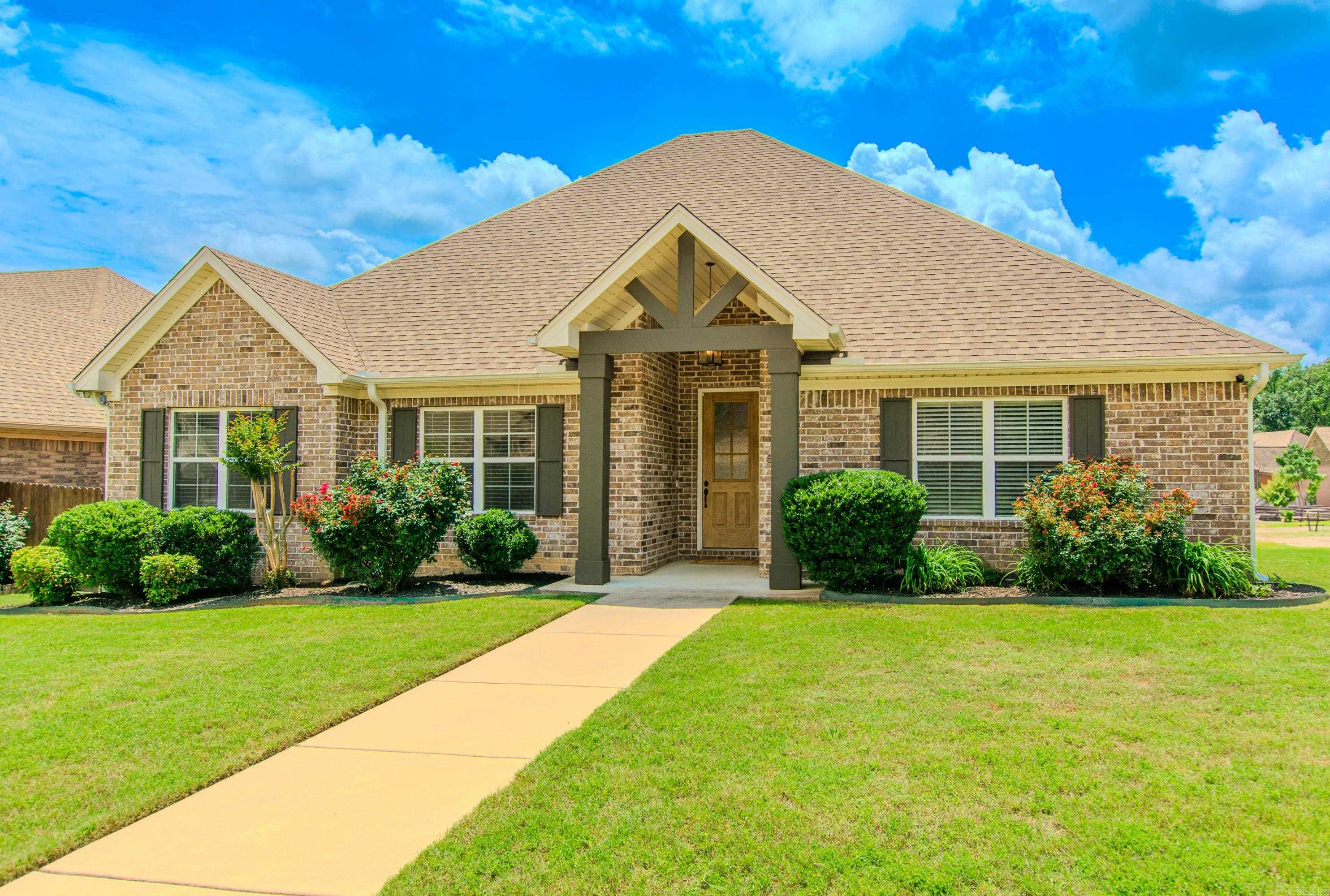 5045 Maple Leaf Drive