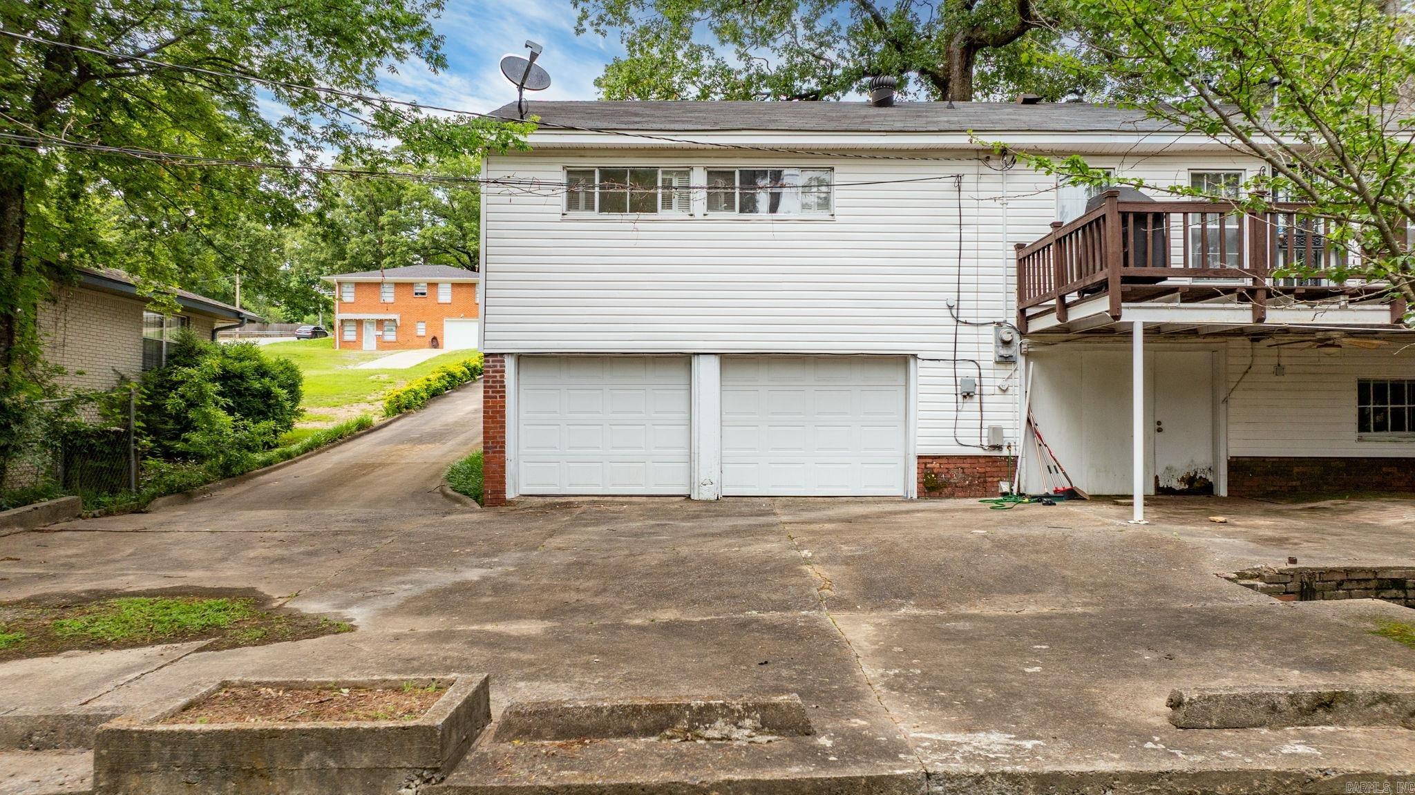 7521 Gable