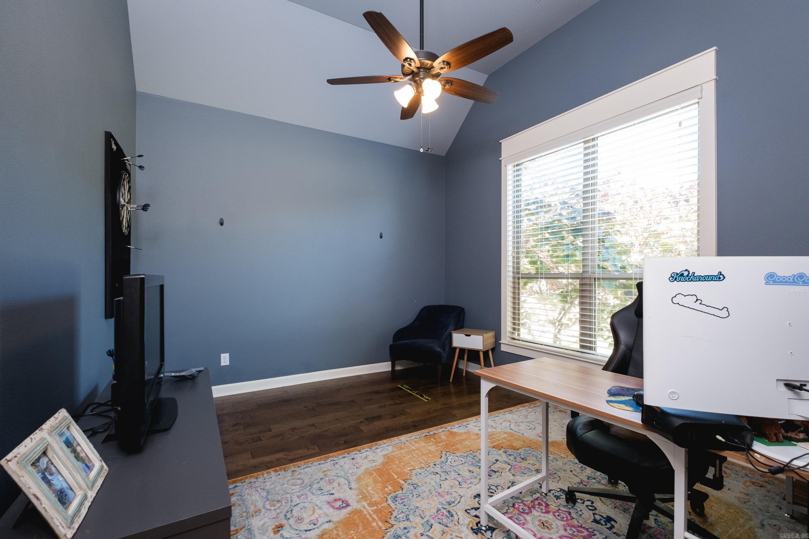 2525 Aberdeen Drive