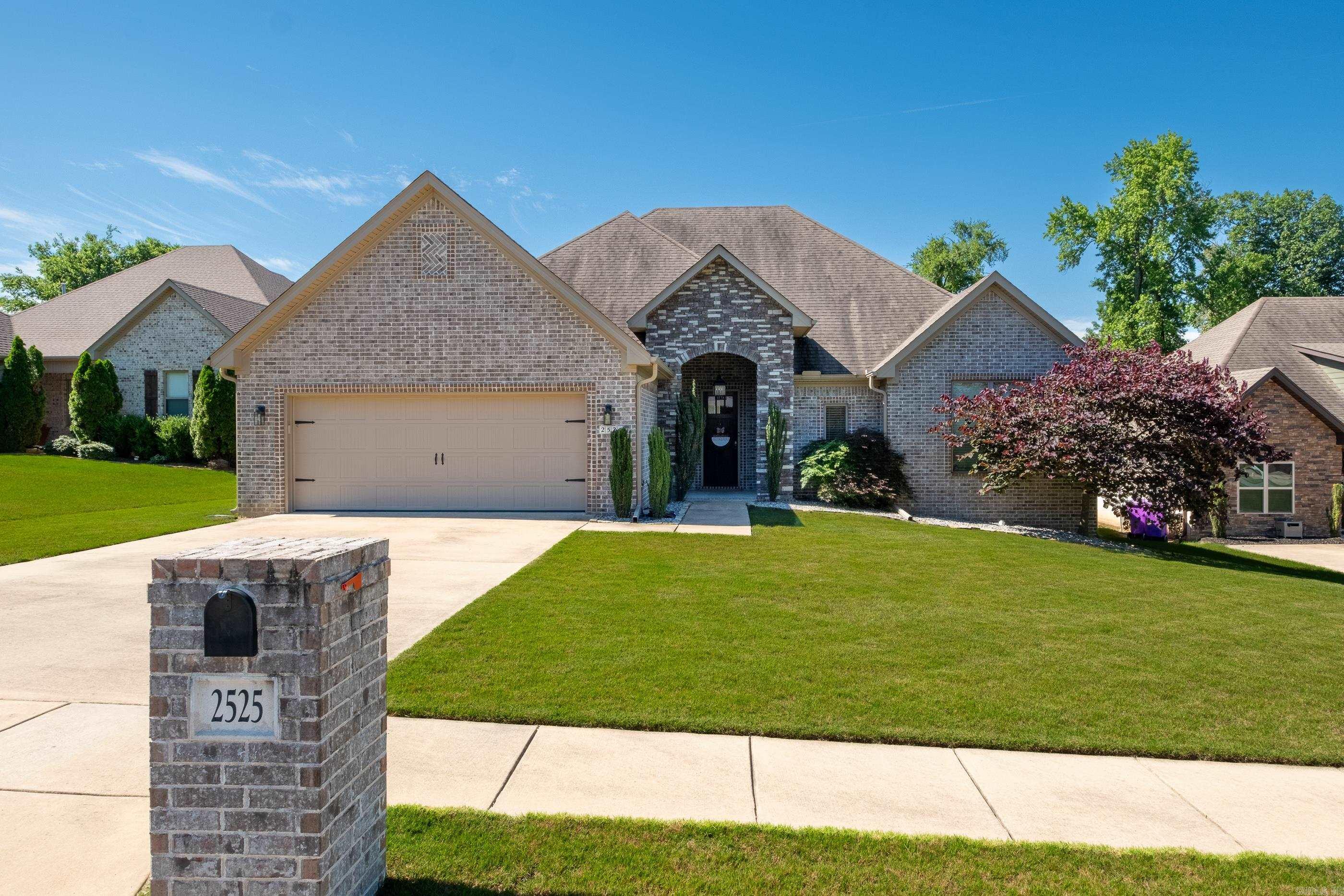2525 Aberdeen Drive