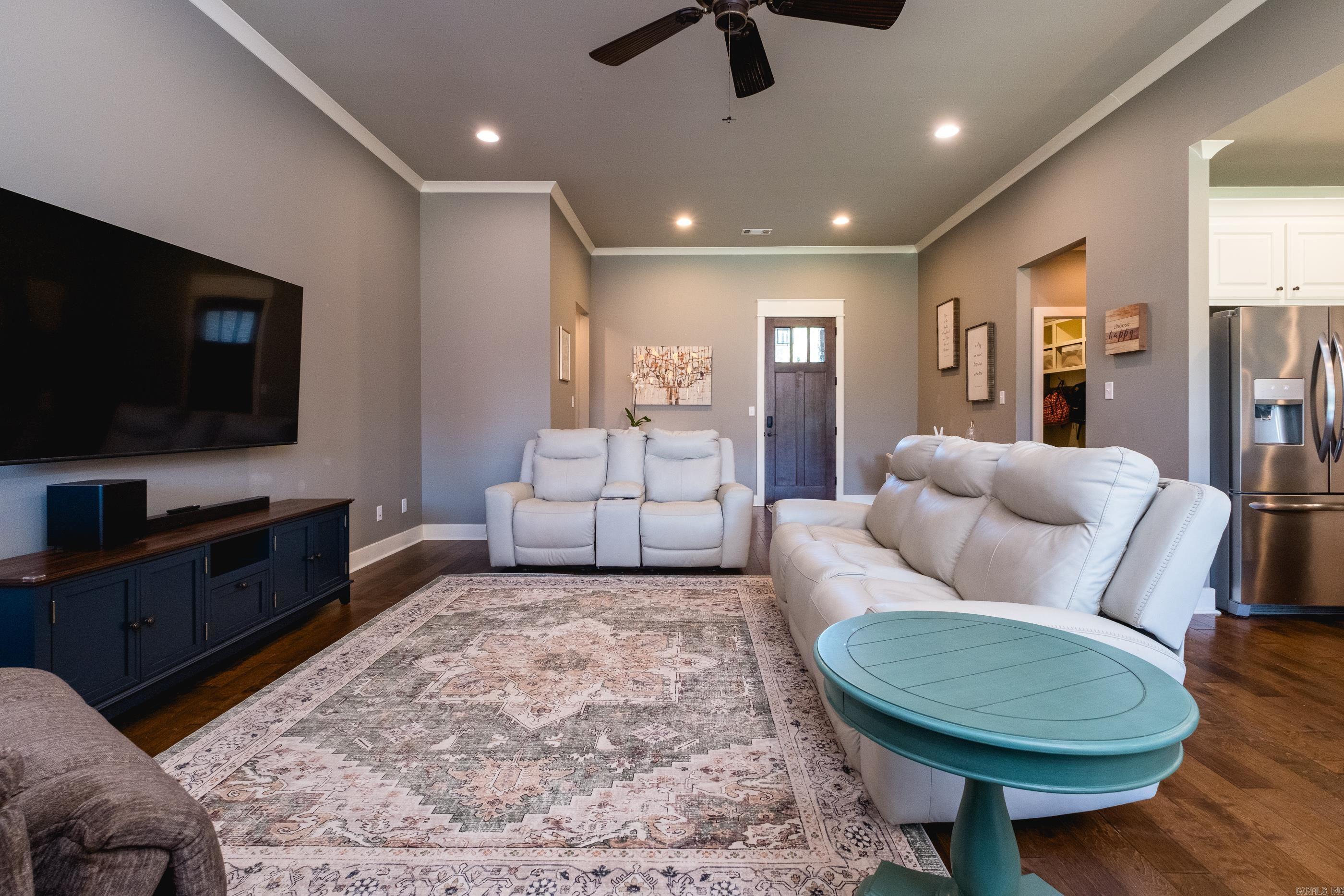 2525 Aberdeen Drive