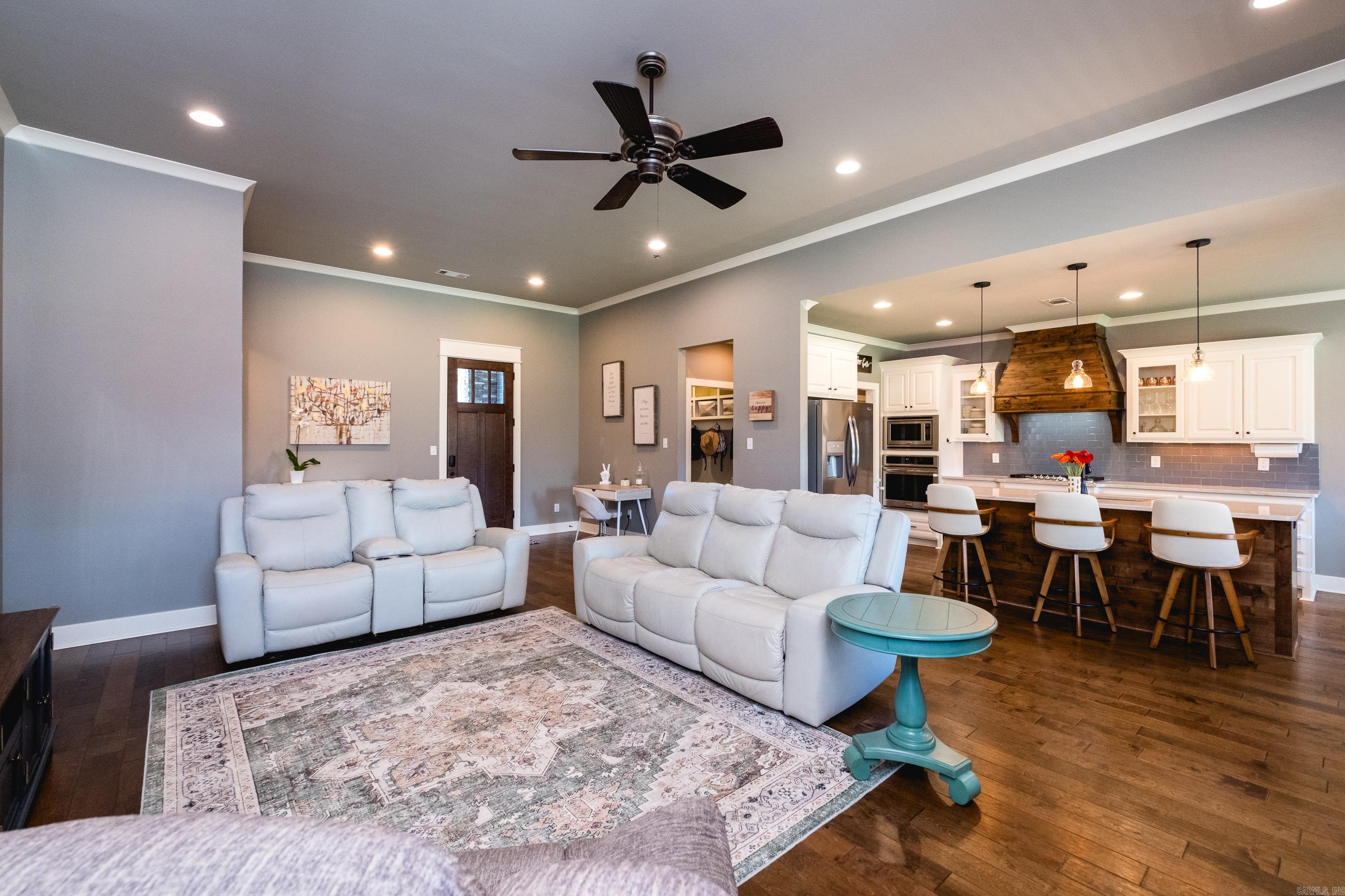 2525 Aberdeen Drive