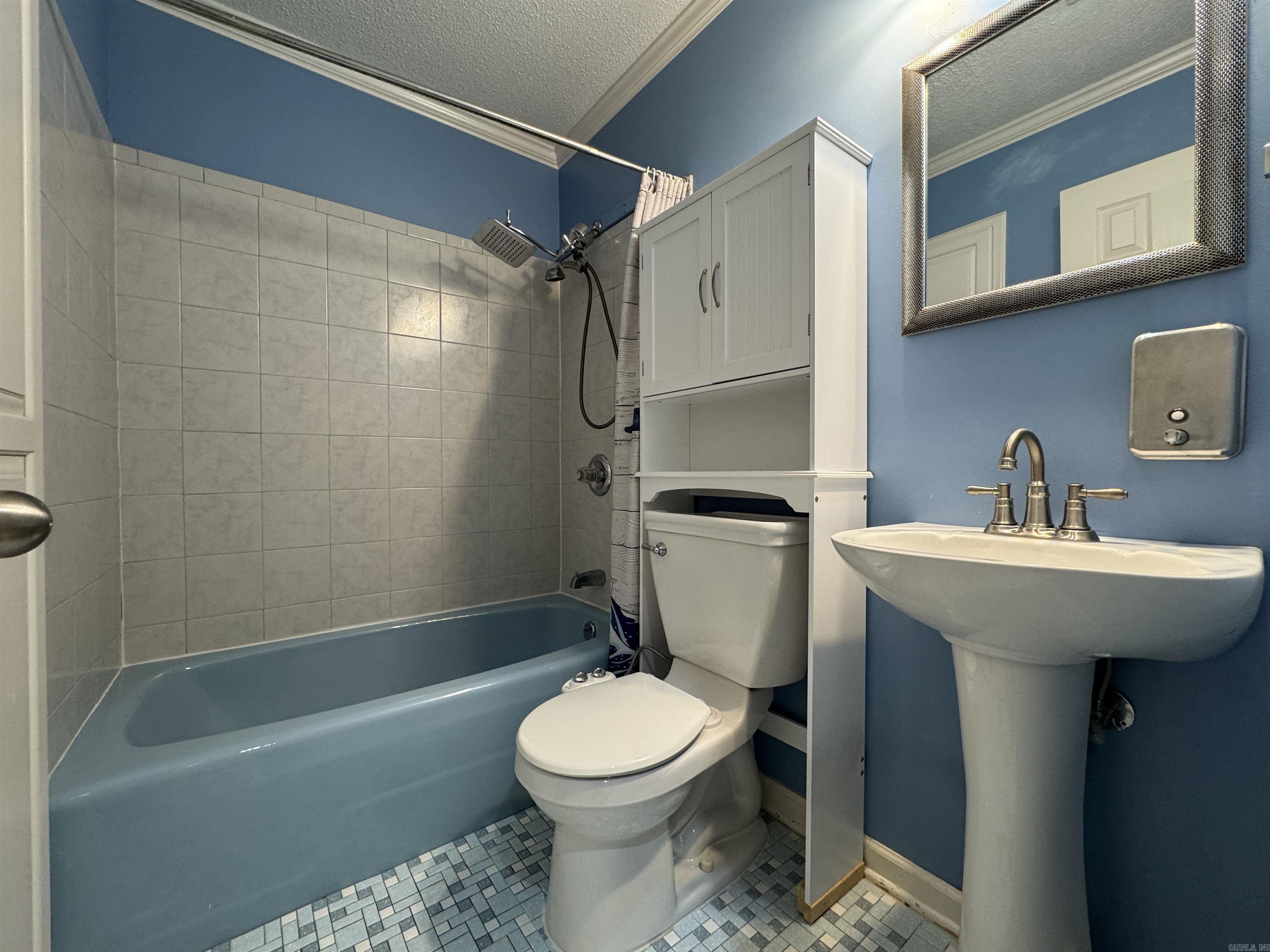 1901 Arkansas Avenue