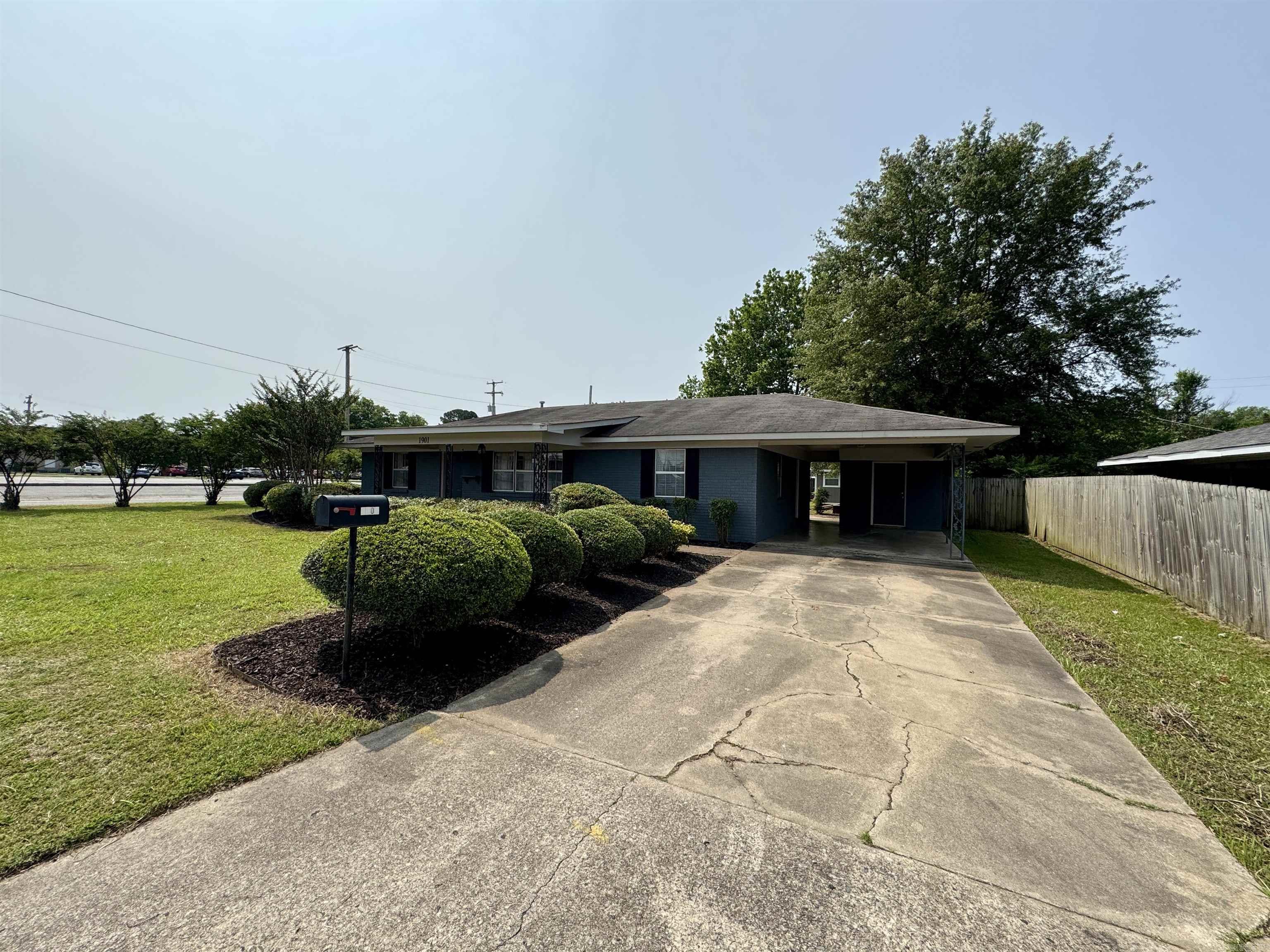 1901 Arkansas Avenue