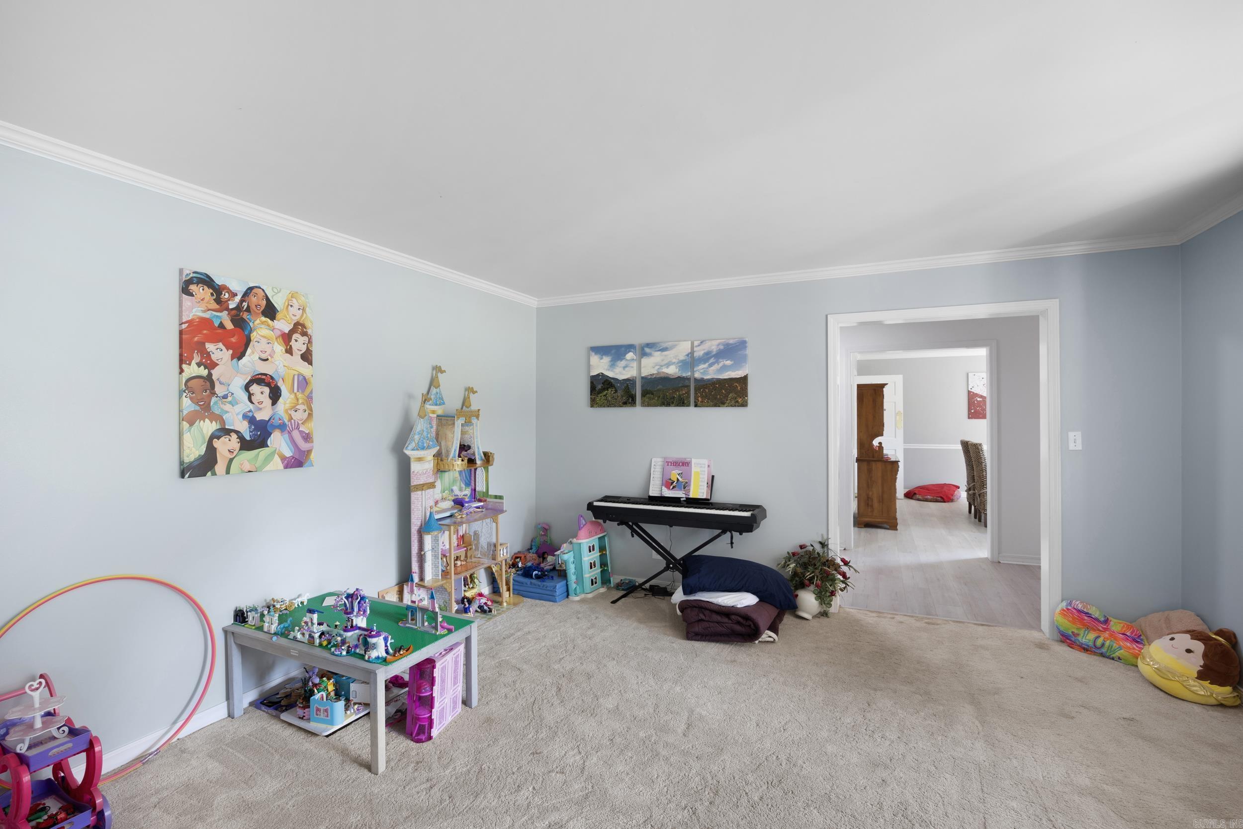 2920 Highland Dr