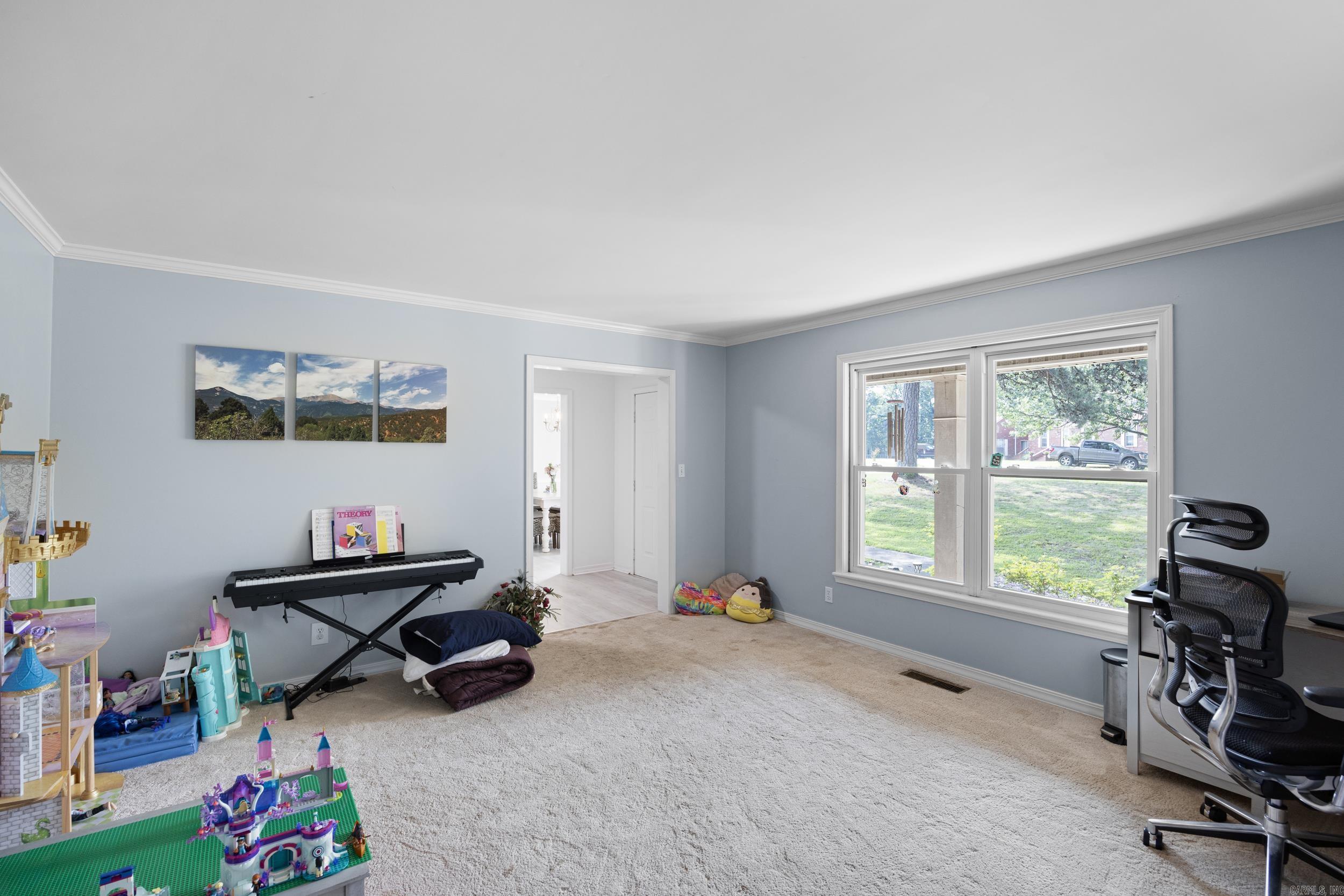 2920 Highland Dr