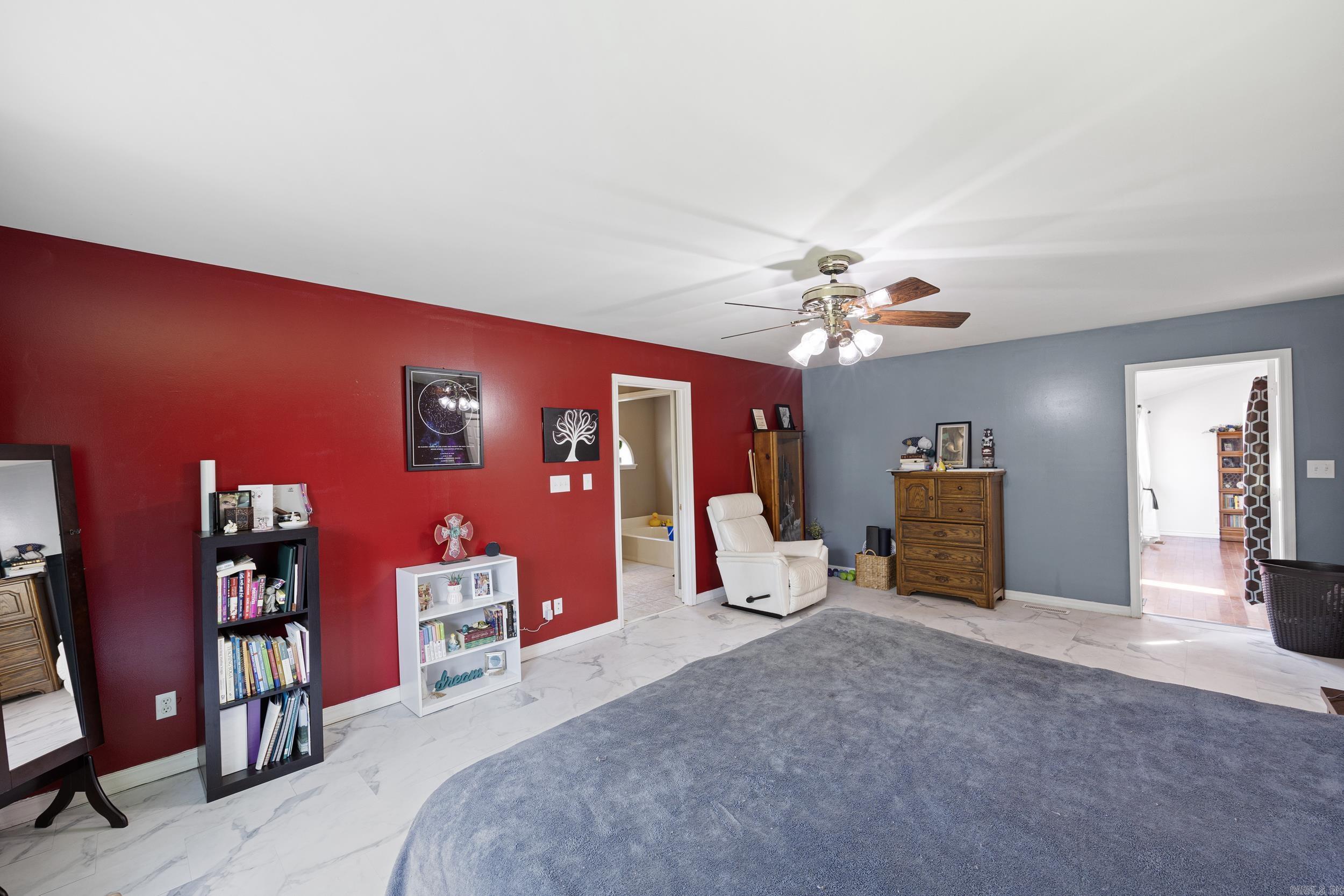 2920 Highland Dr
