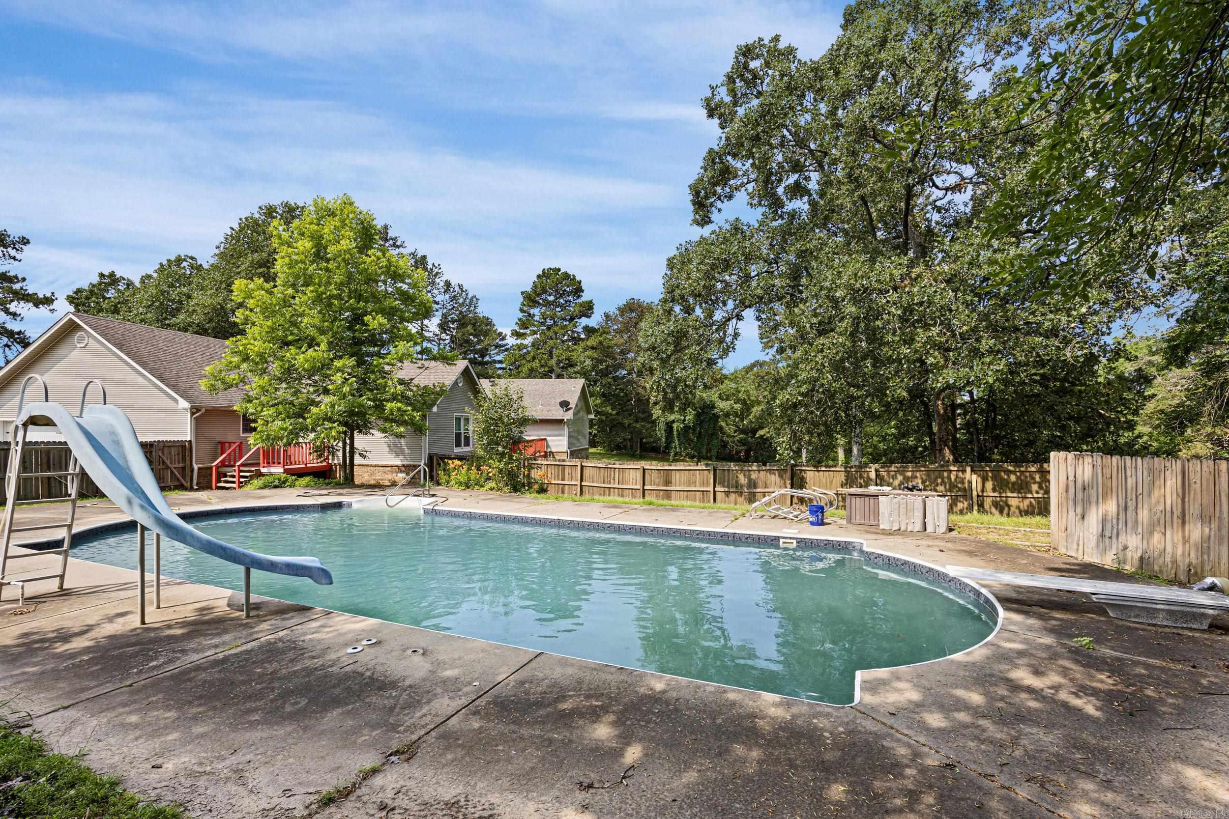 2920 Highland Dr