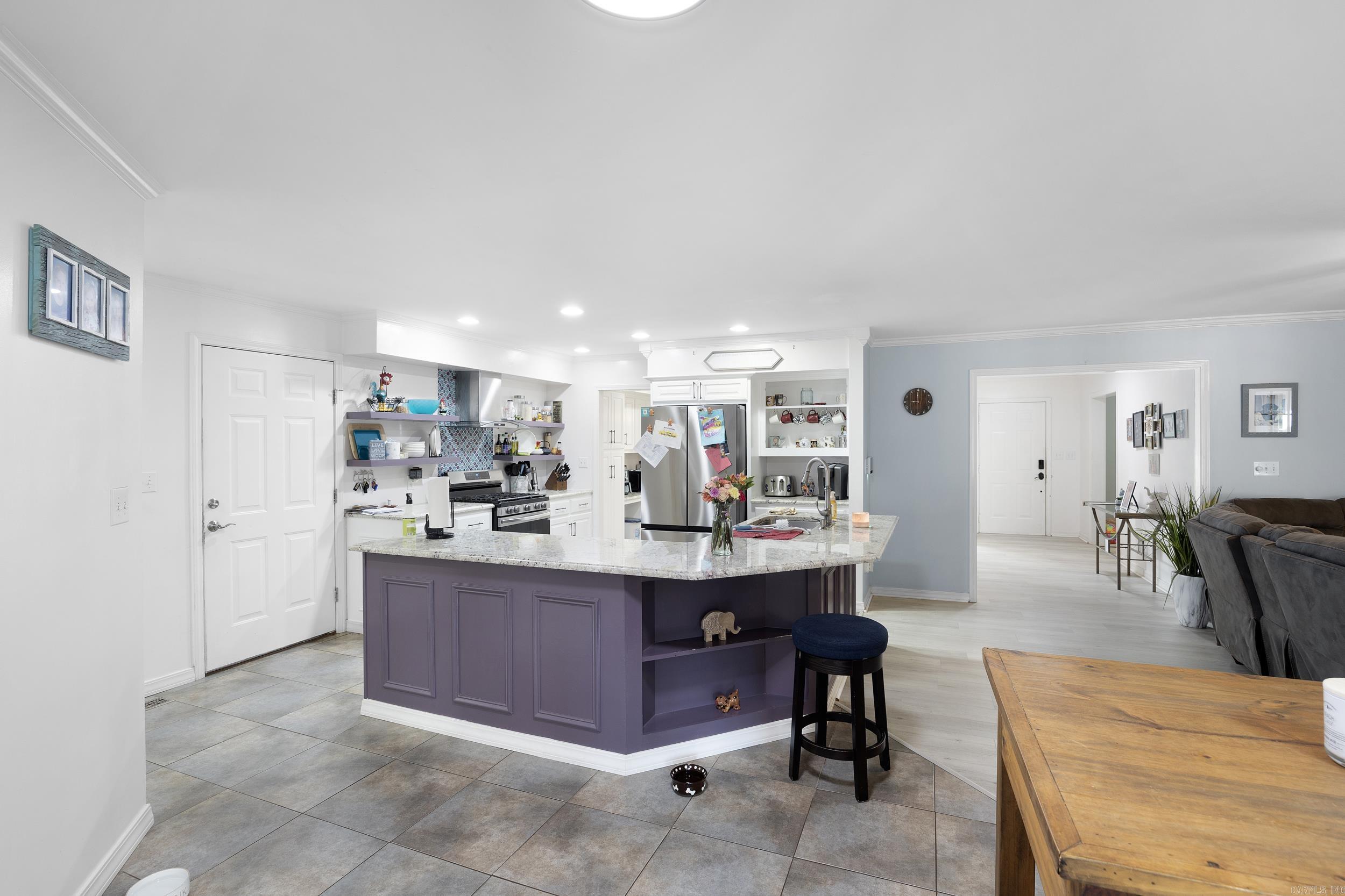 2920 Highland Dr