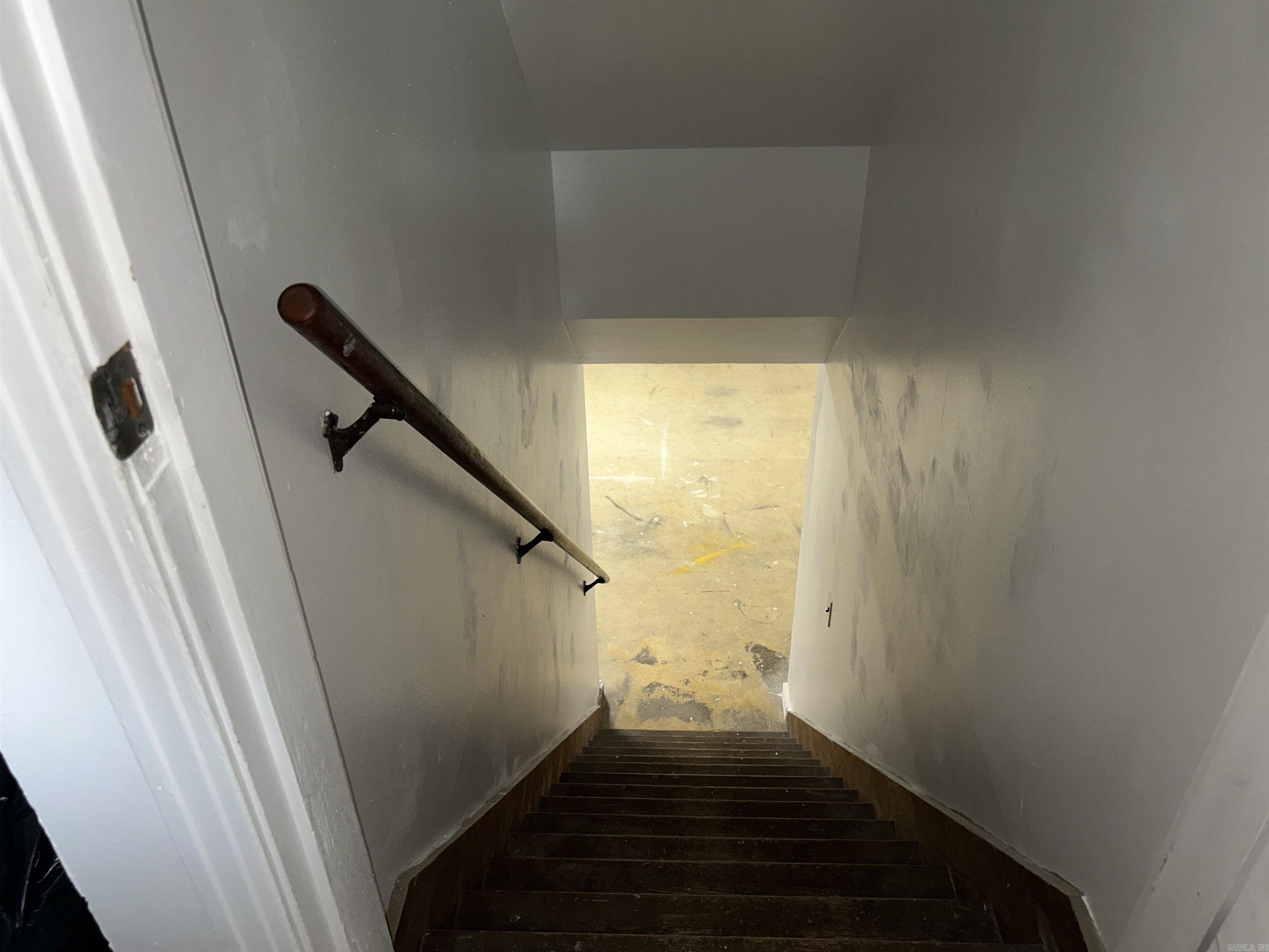 1421 N Greenwich Avenue