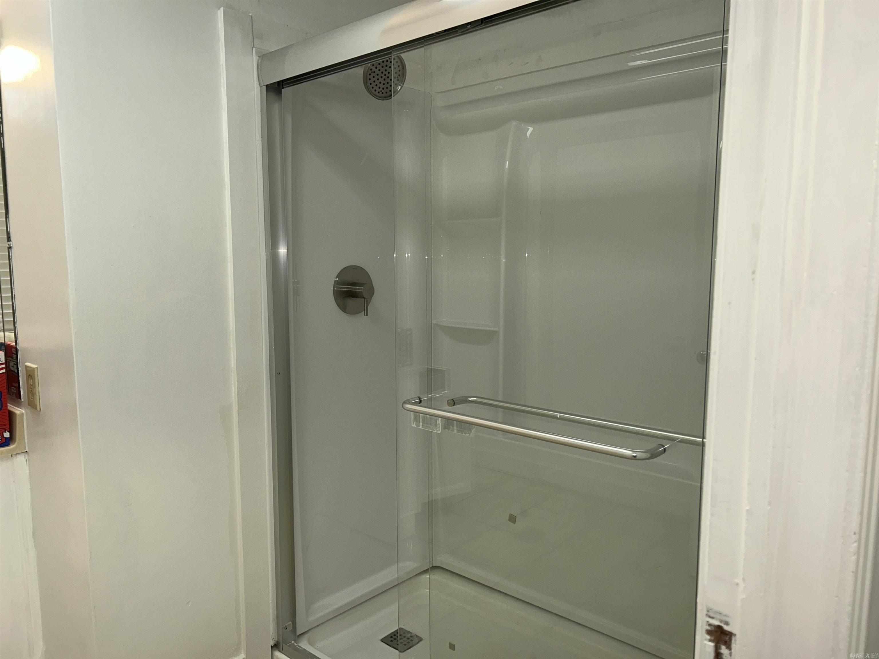 1421 N Greenwich Avenue