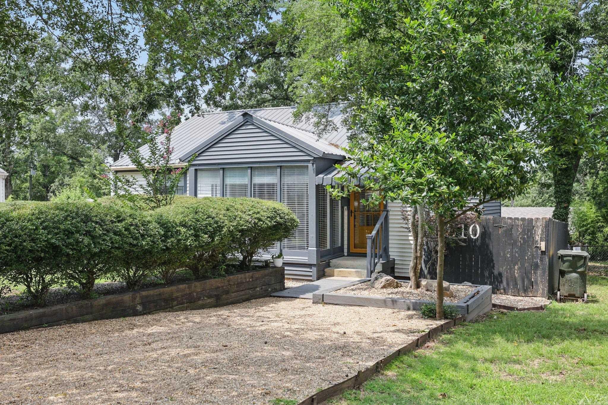 1810 S Pierce Street