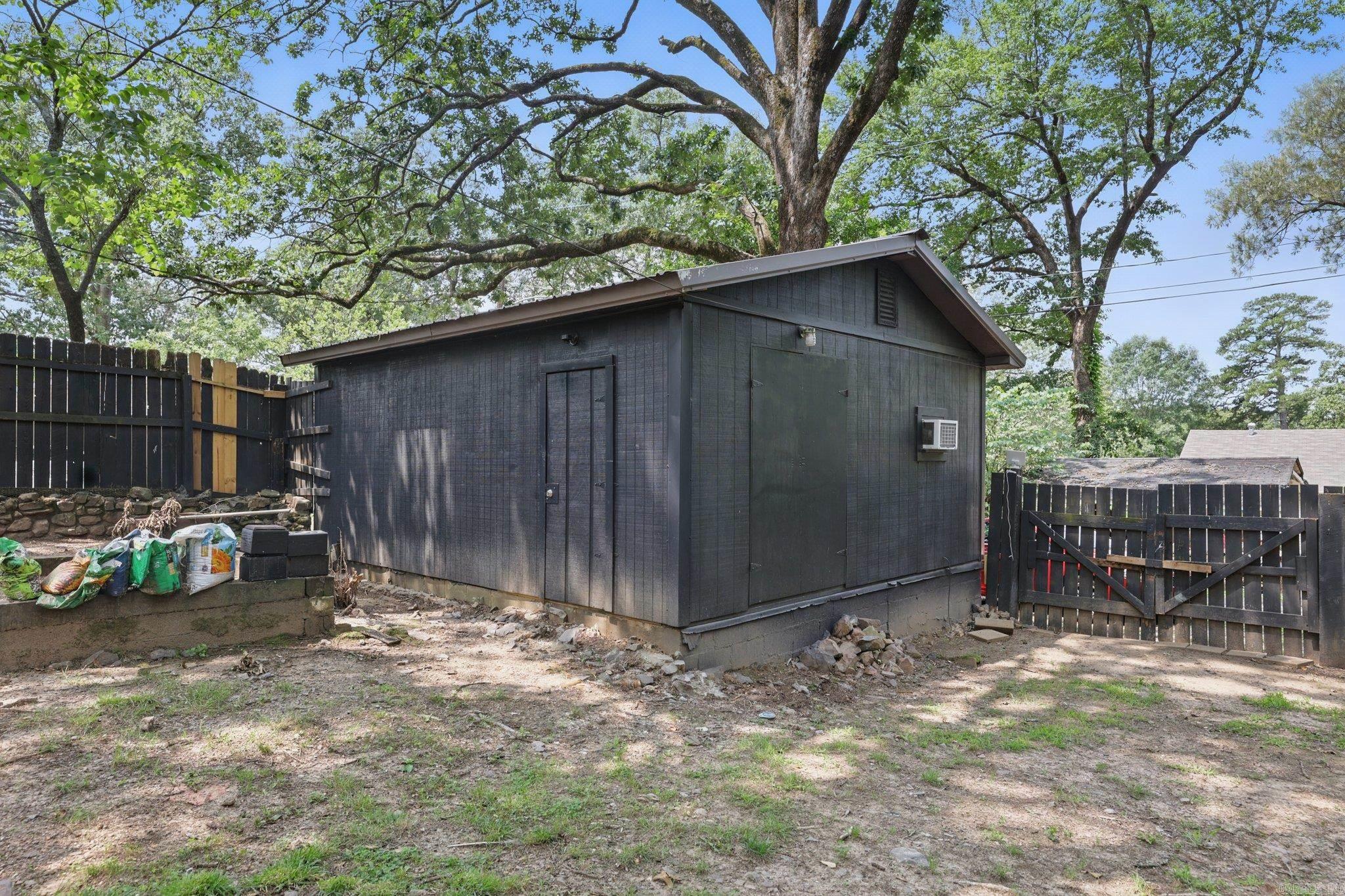 1810 S Pierce Street