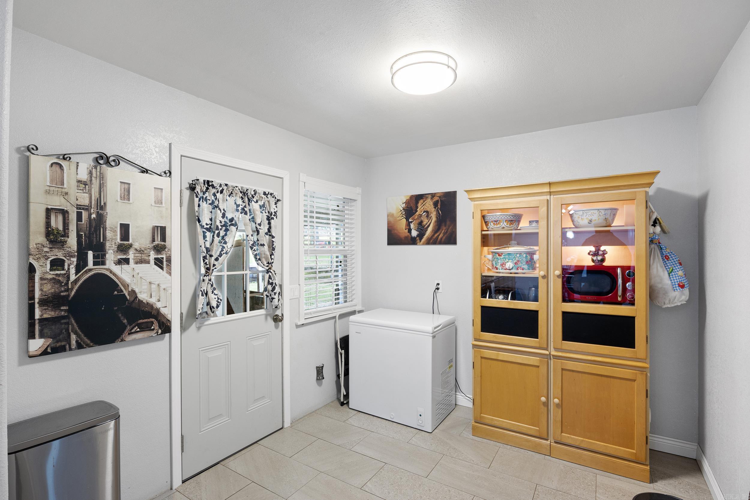 405 Damascus Rd
