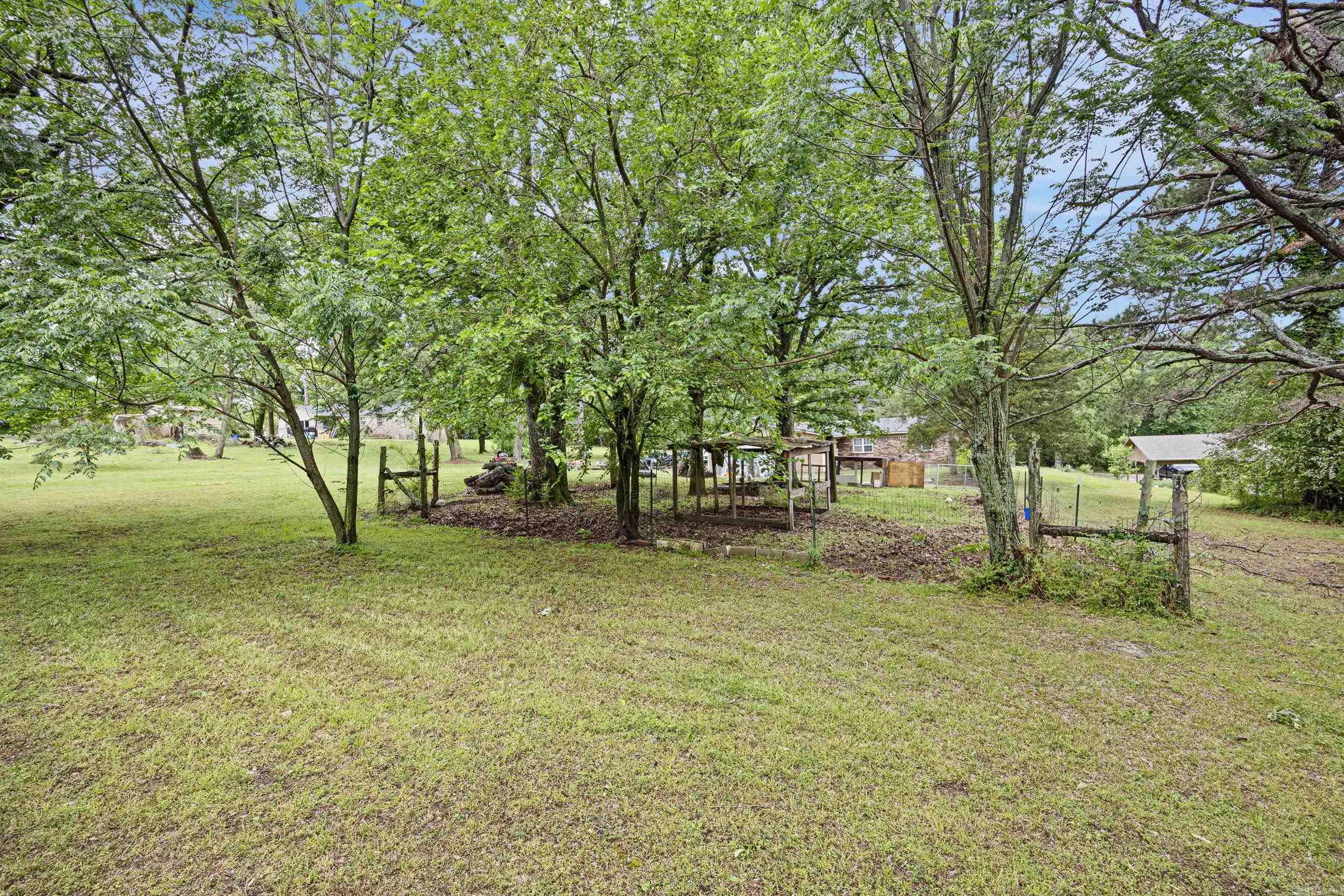405 Damascus Rd
