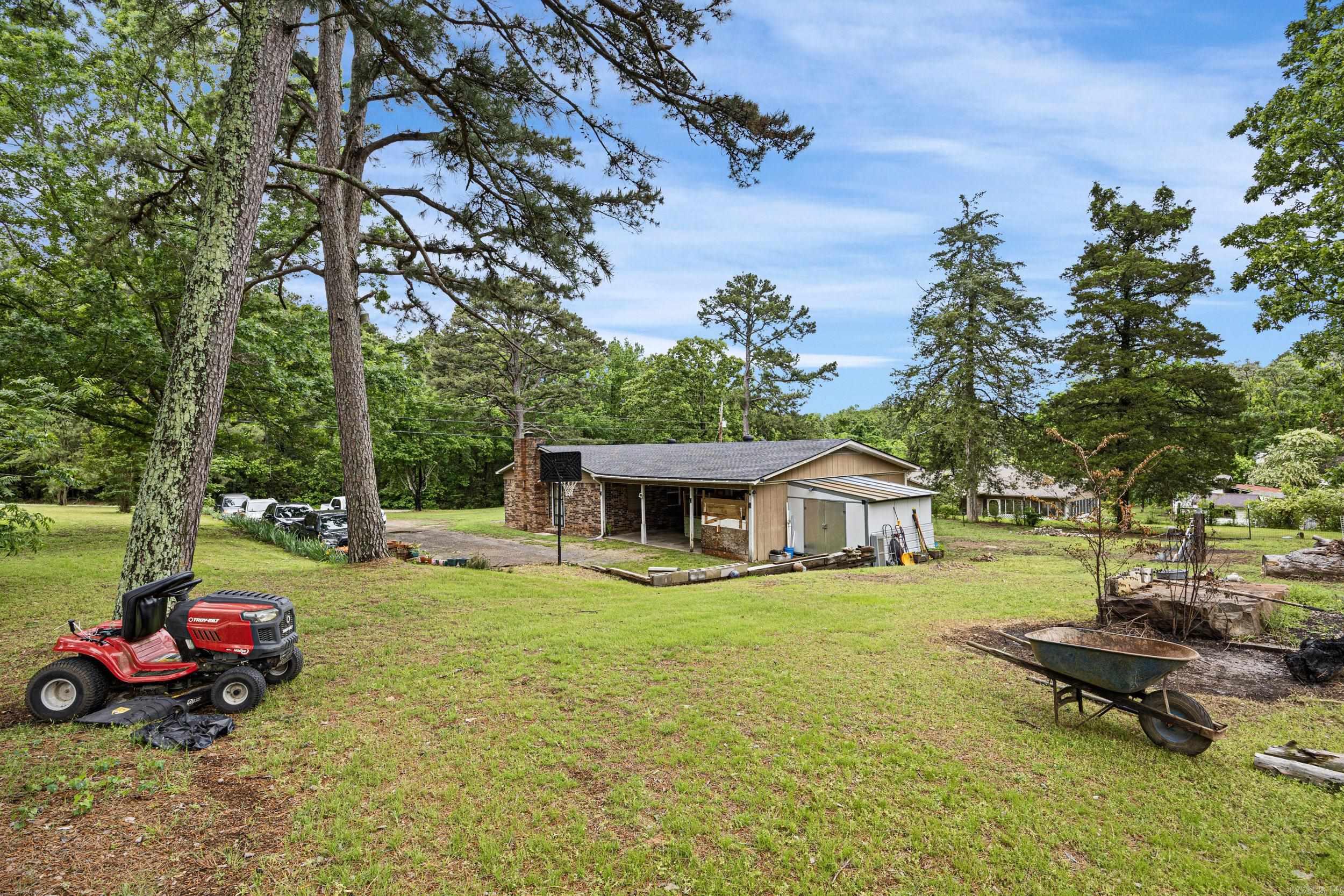 405 Damascus Rd