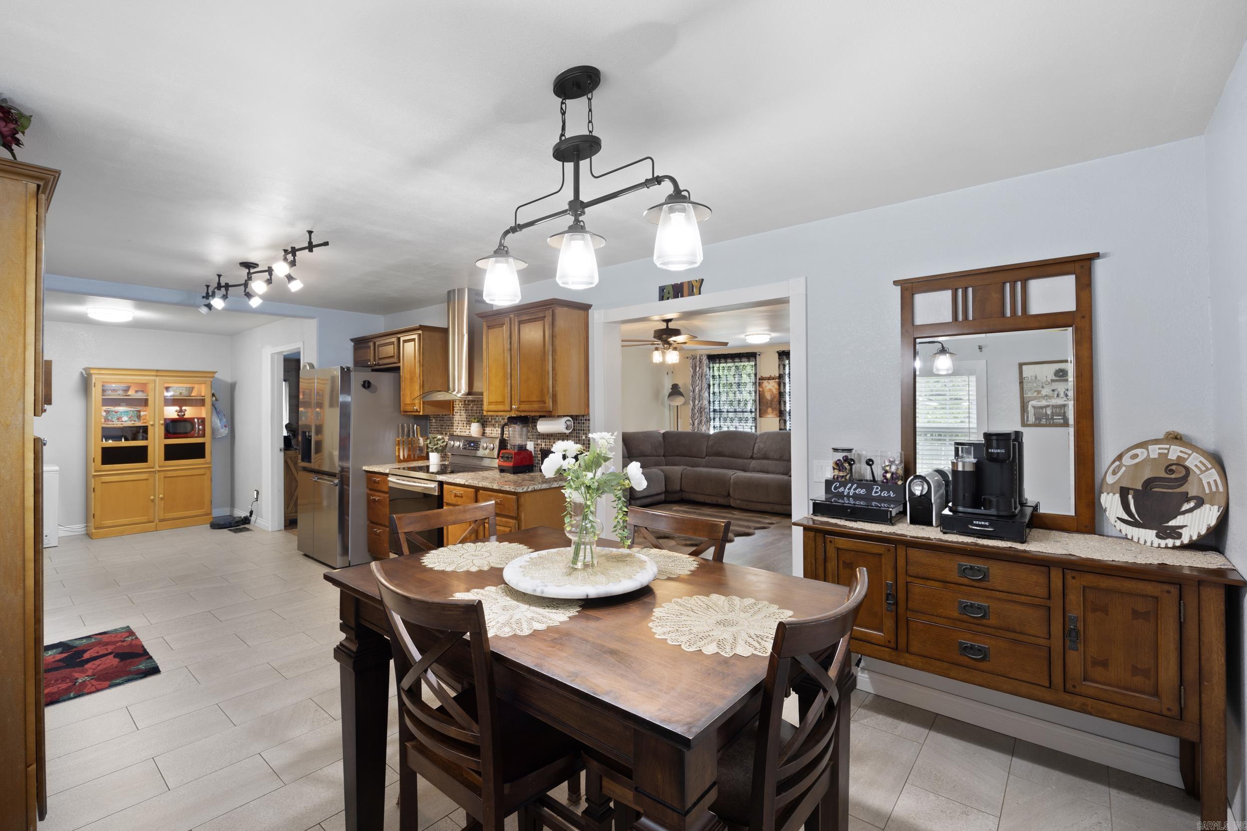 405 Damascus Rd