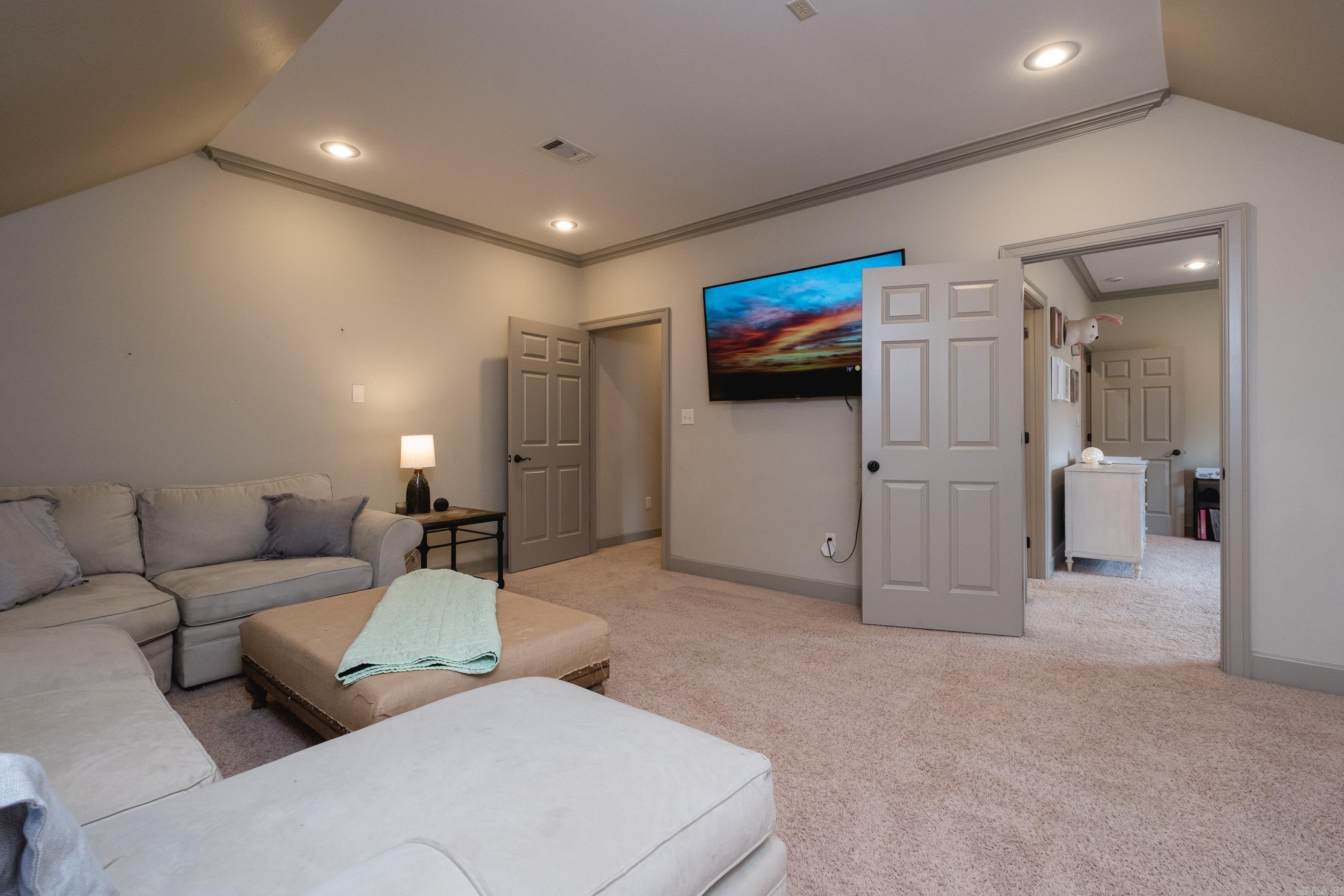 22 Epernay Circle