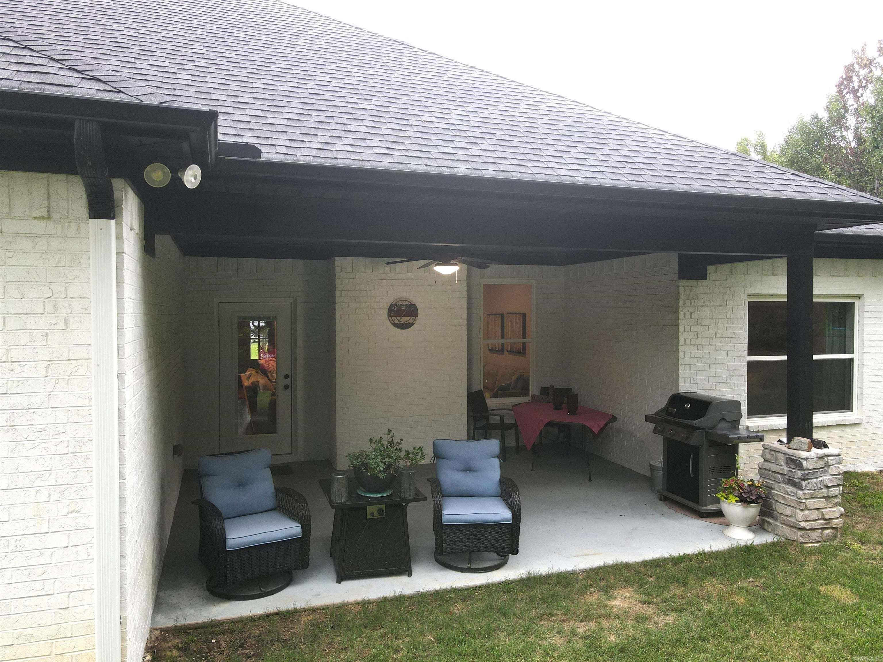 9040 Greenstone Drive