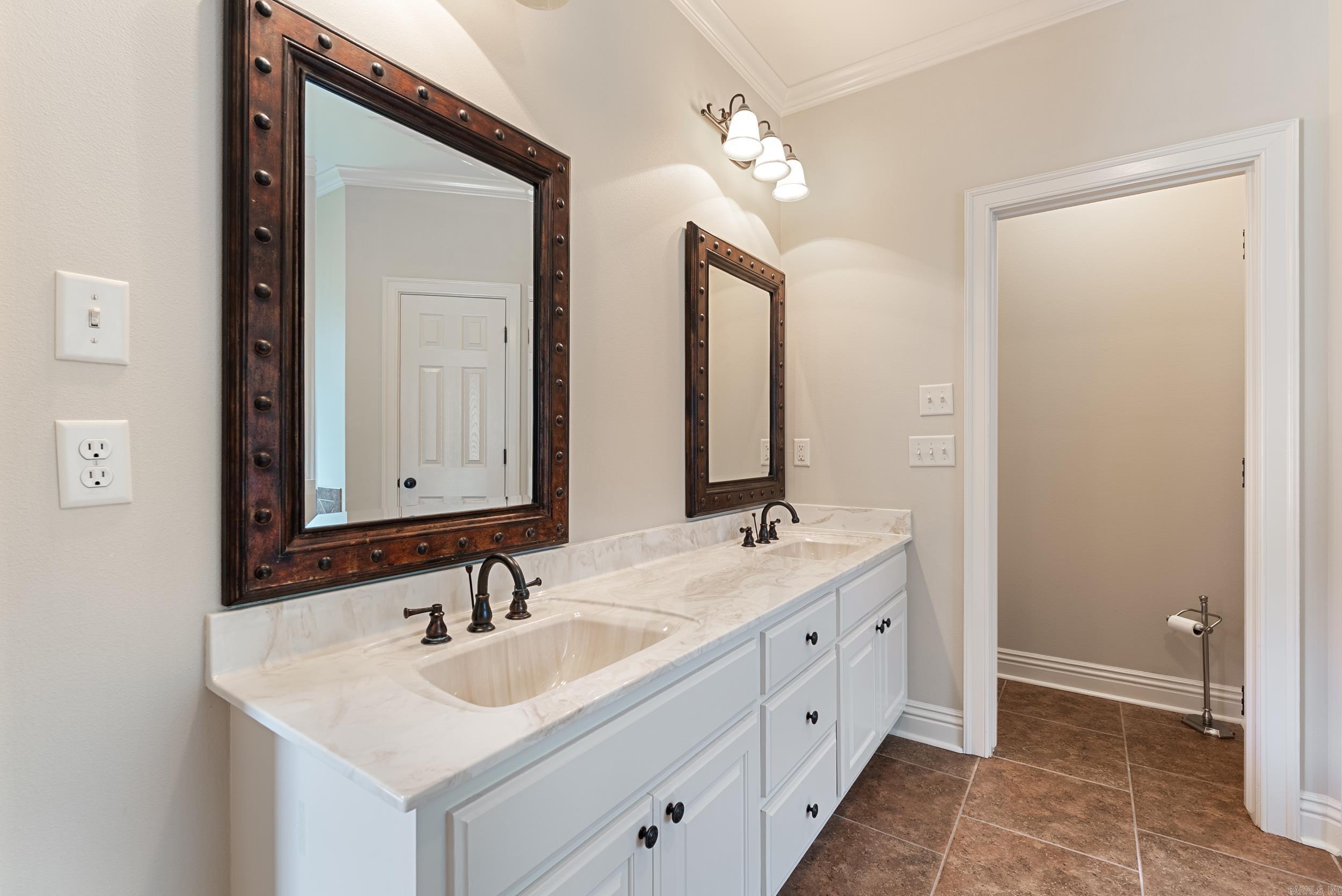 4870 Trinity Crossing Dr