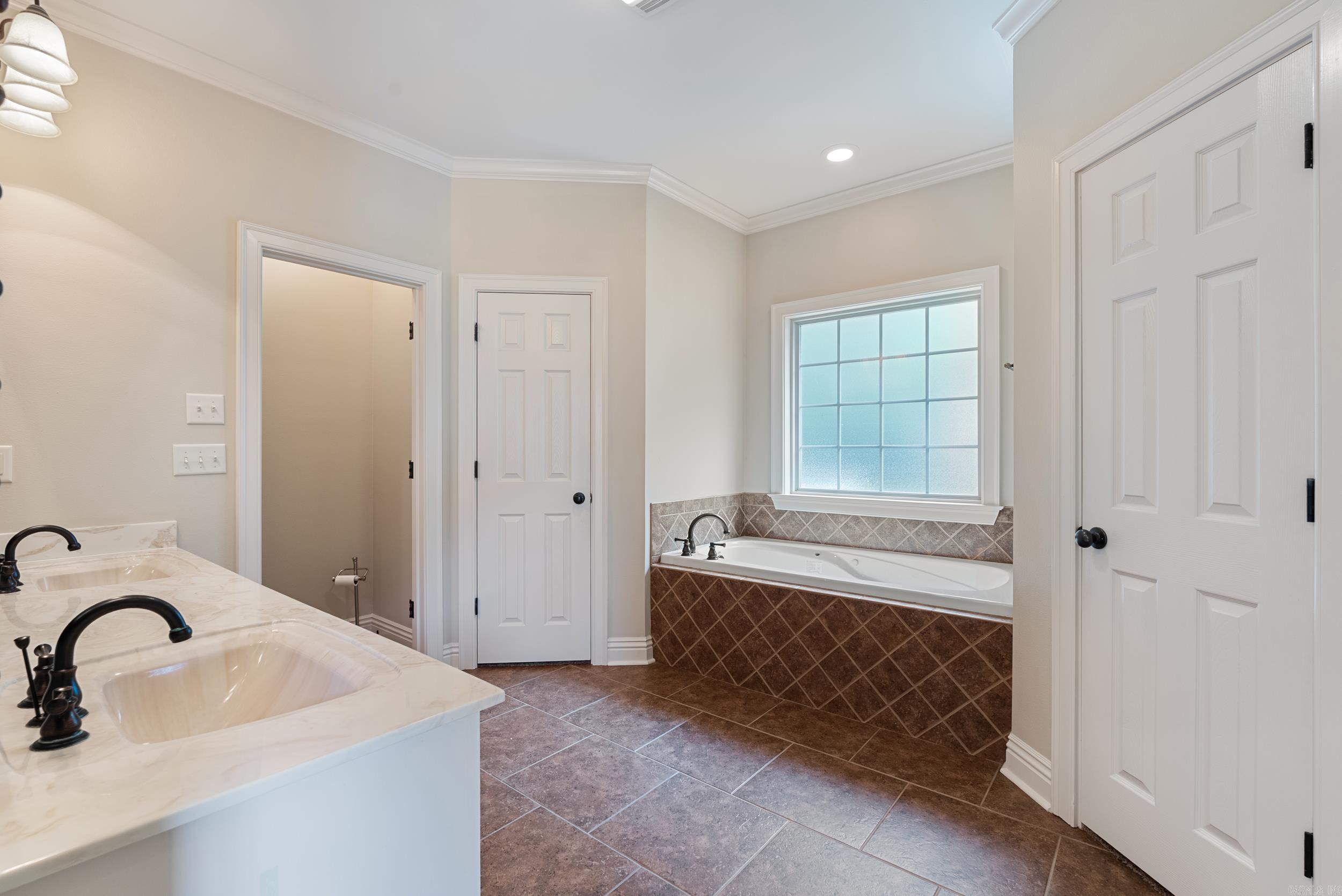 4870 Trinity Crossing Dr