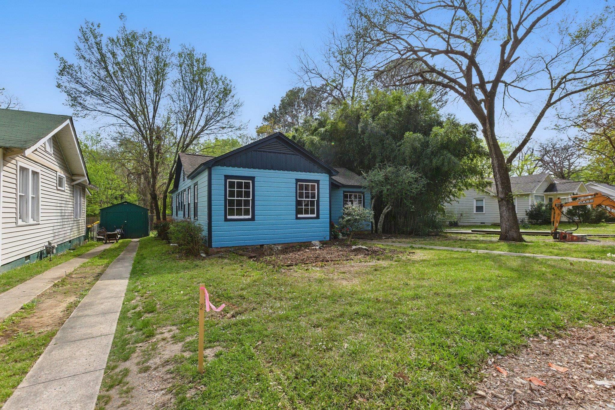 3319 W Capitol Street