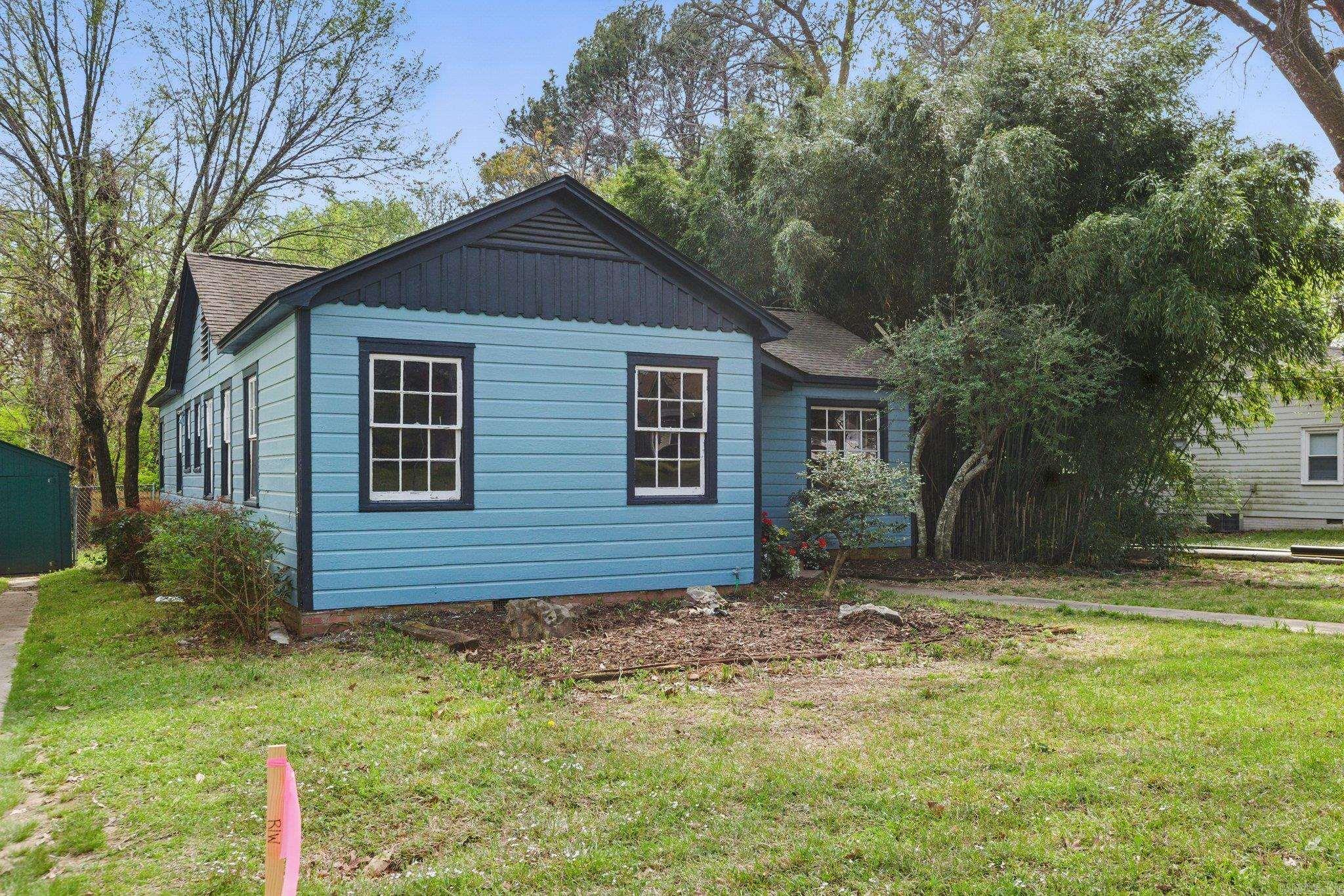 3319 W Capitol Street