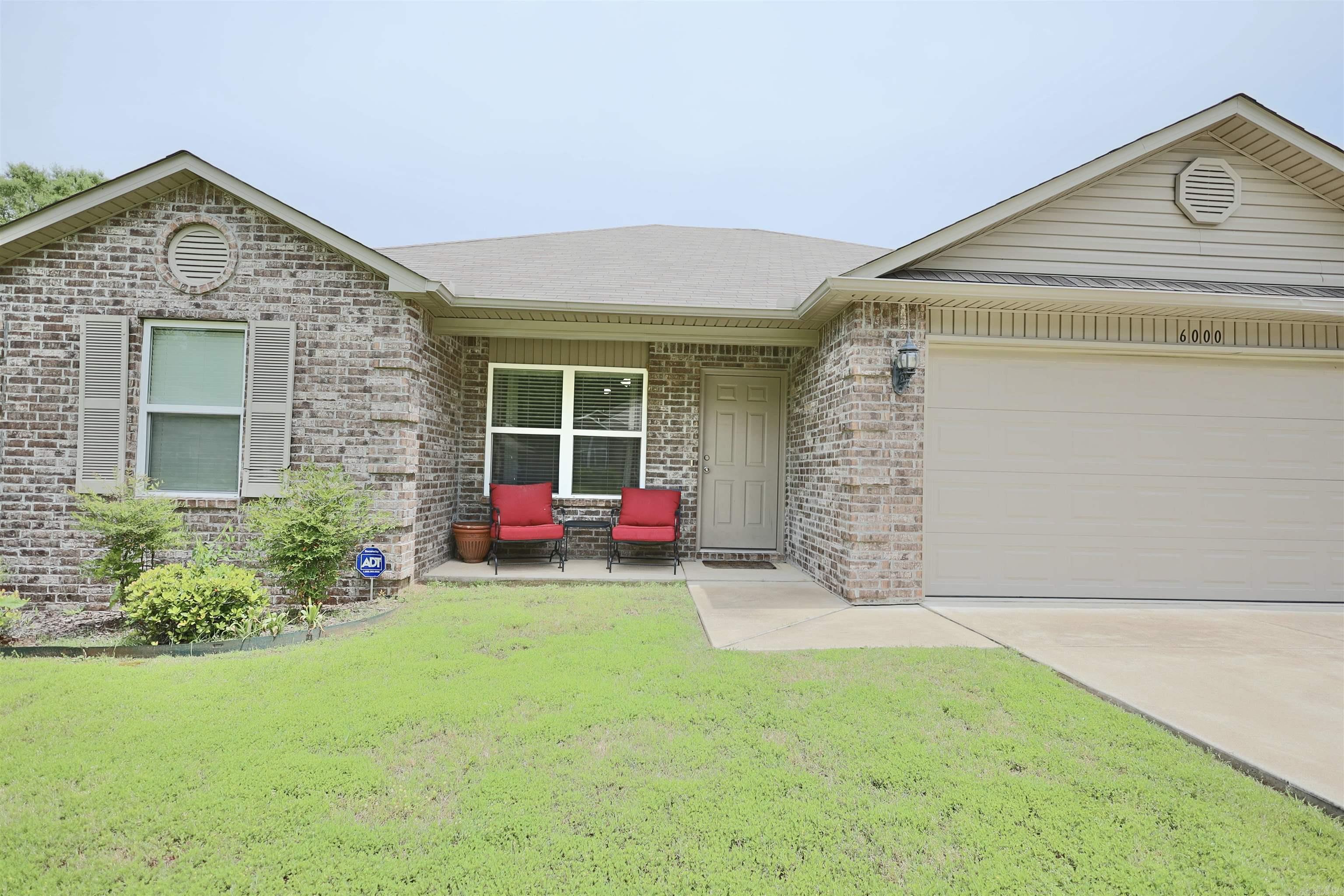 6000 Saddle Hill Drive