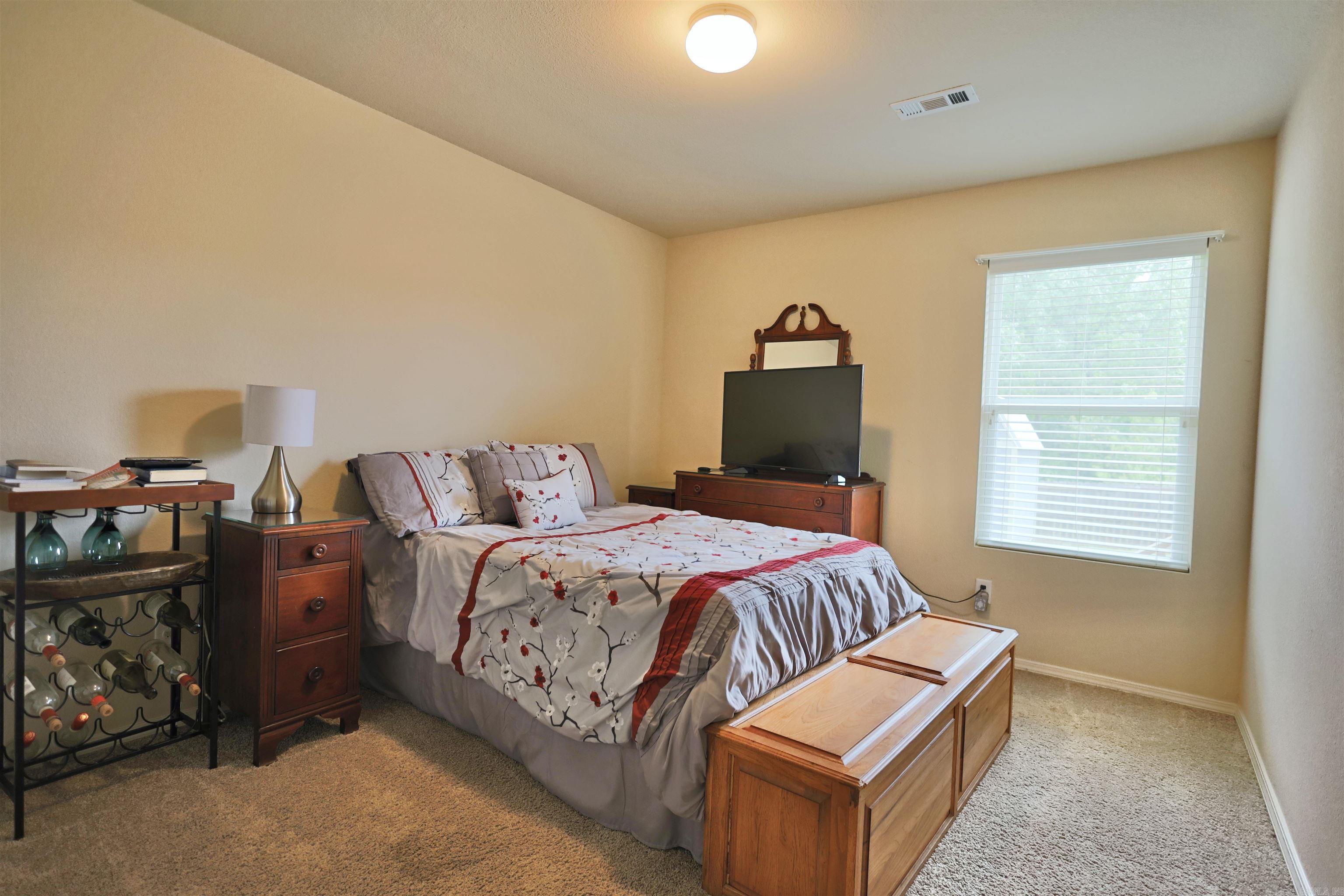 6000 Saddle Hill Drive