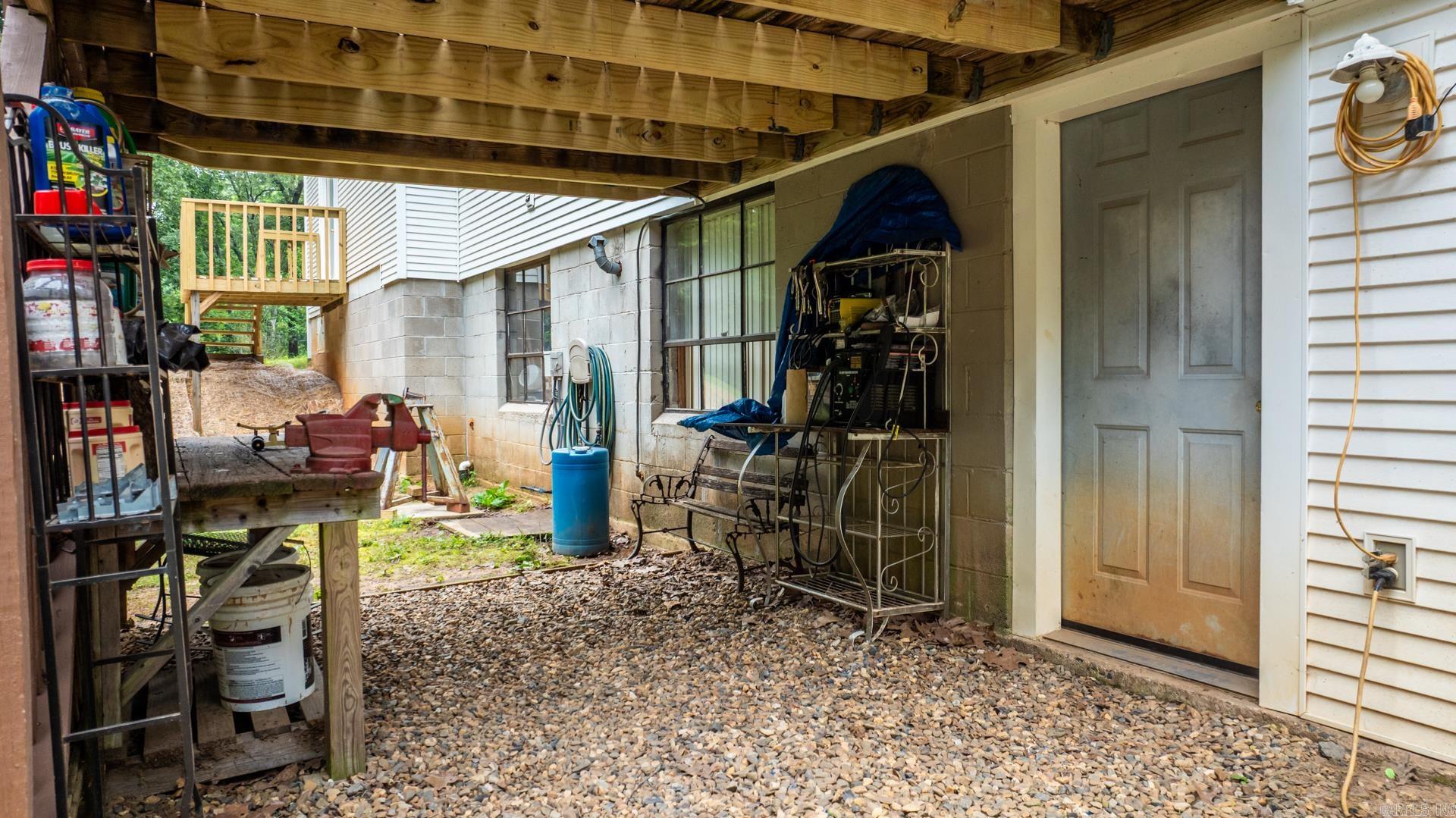 15621 Mail Route Road