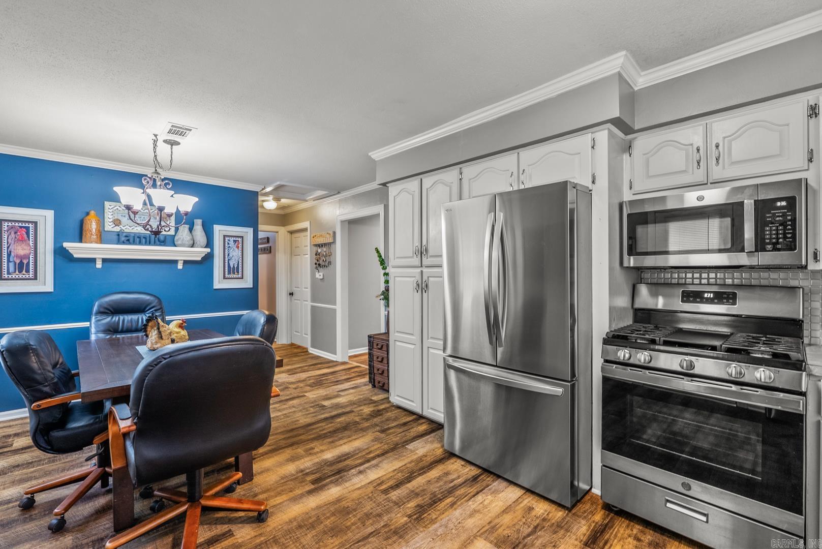 15621 Mail Route Road