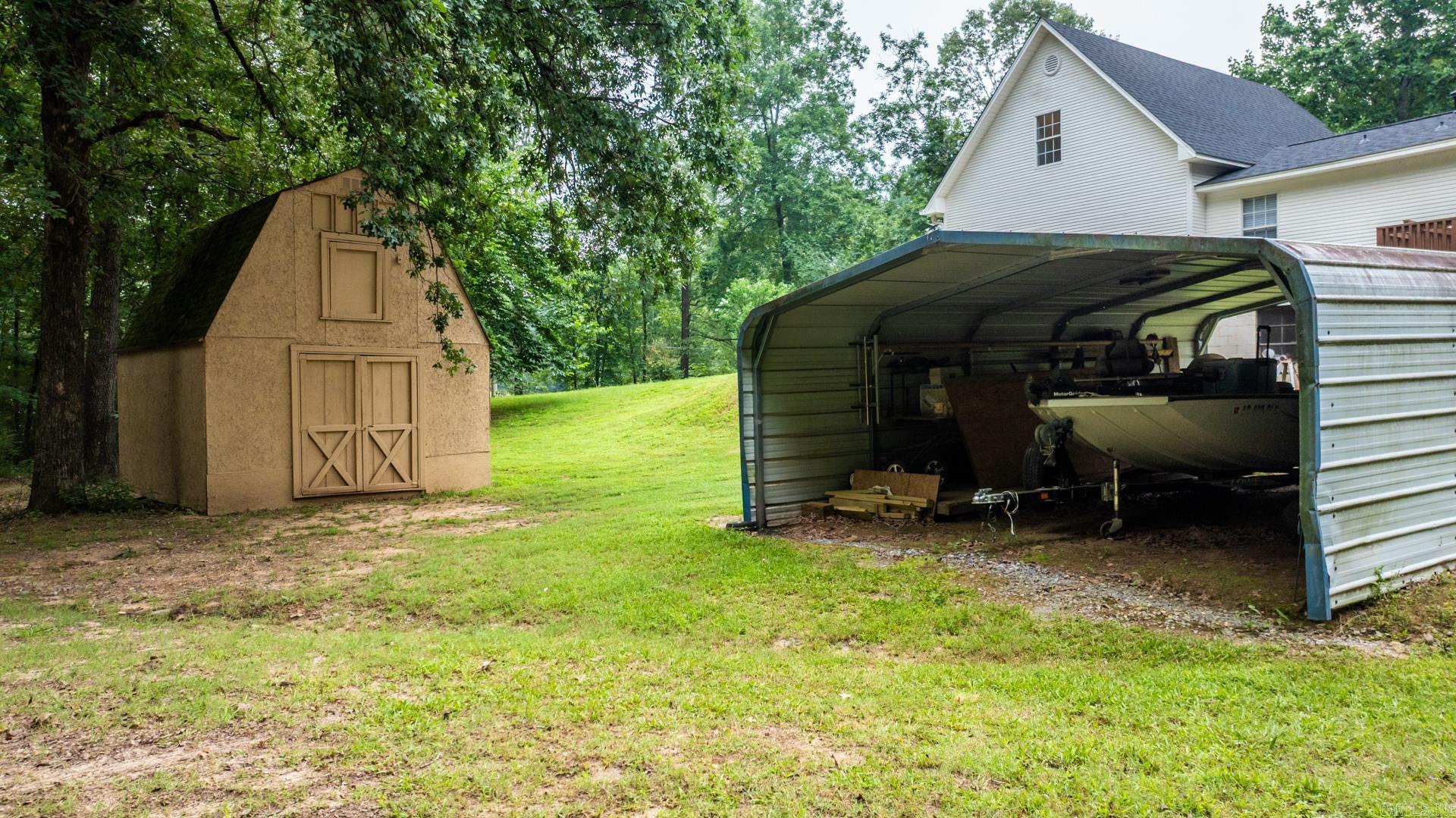 15621 Mail Route Road