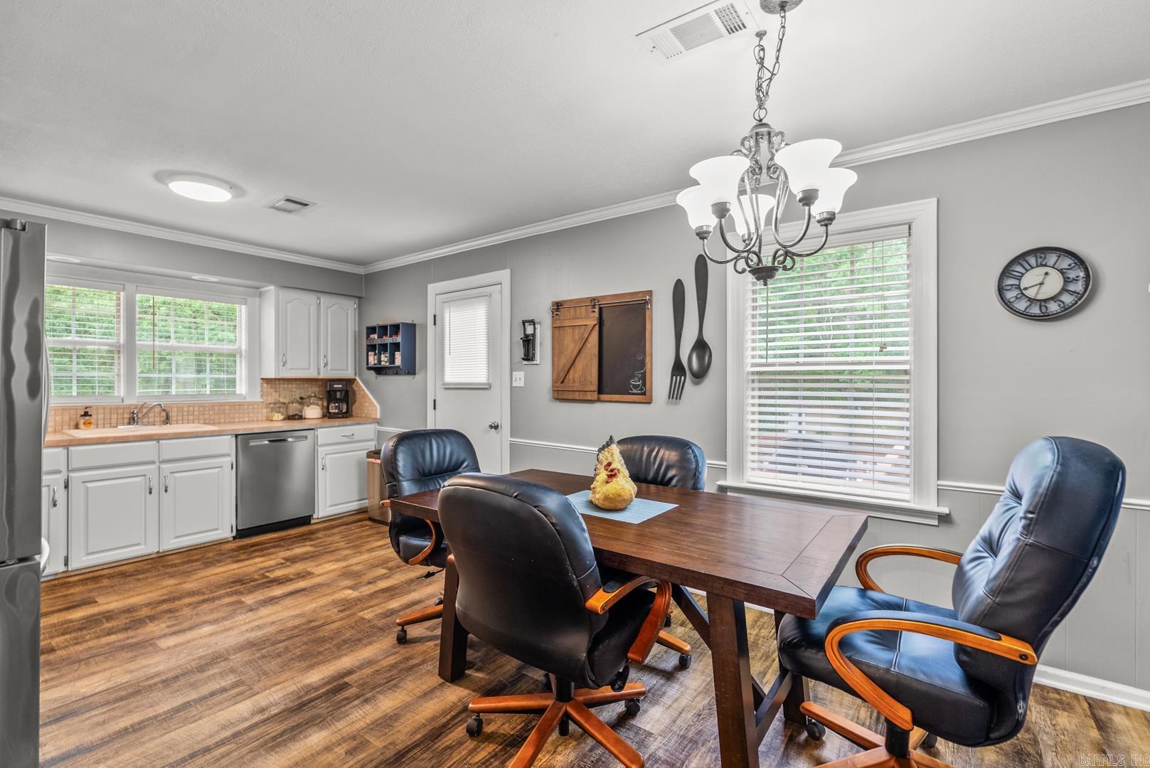 15621 Mail Route Road