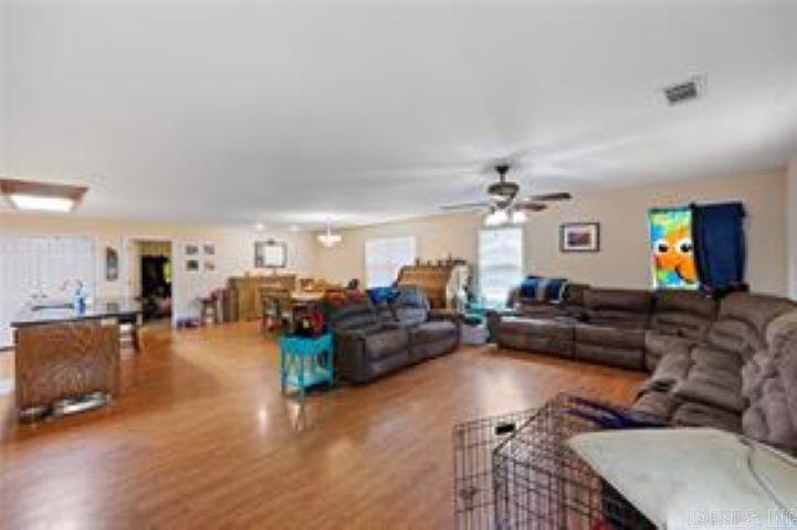 149 PR 3558