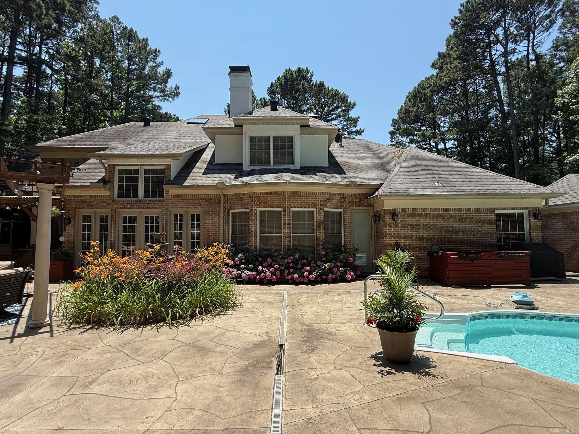 40 Windsong Drive