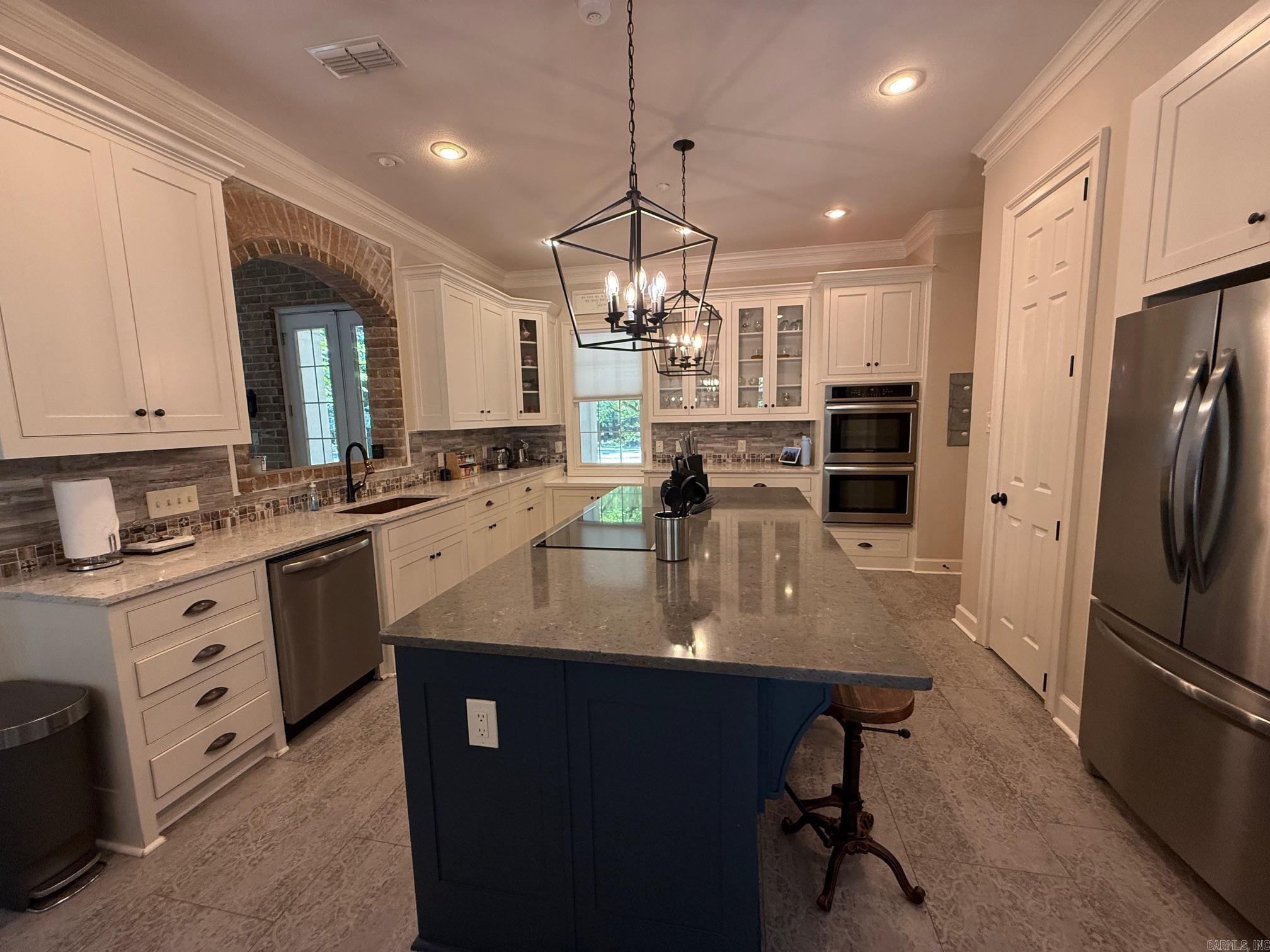 40 Windsong Drive