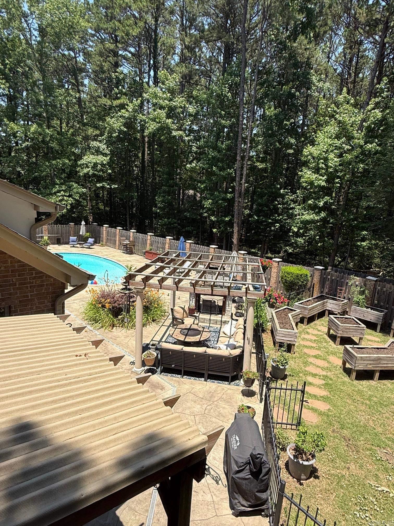 40 Windsong Drive