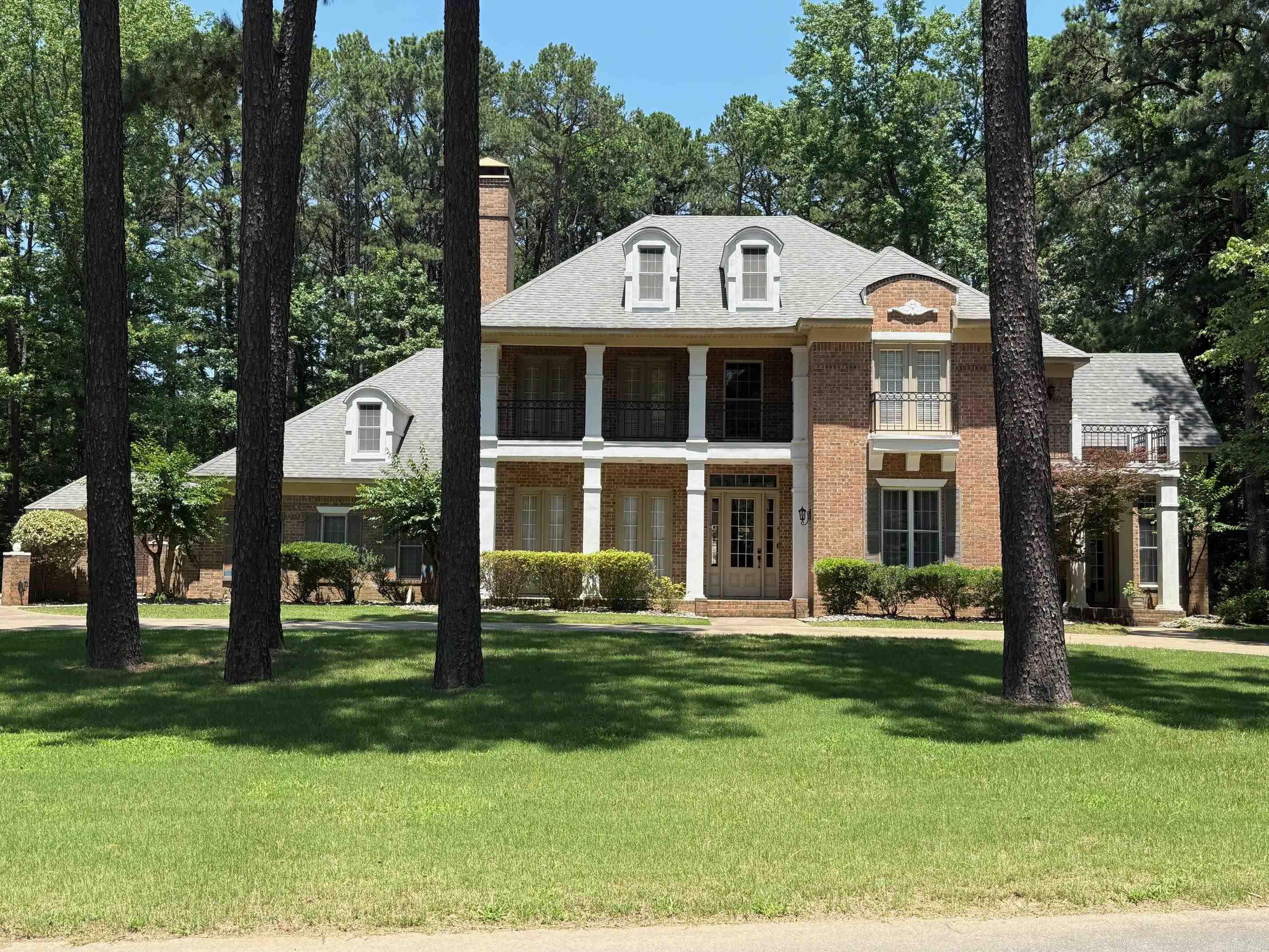 40 Windsong Drive