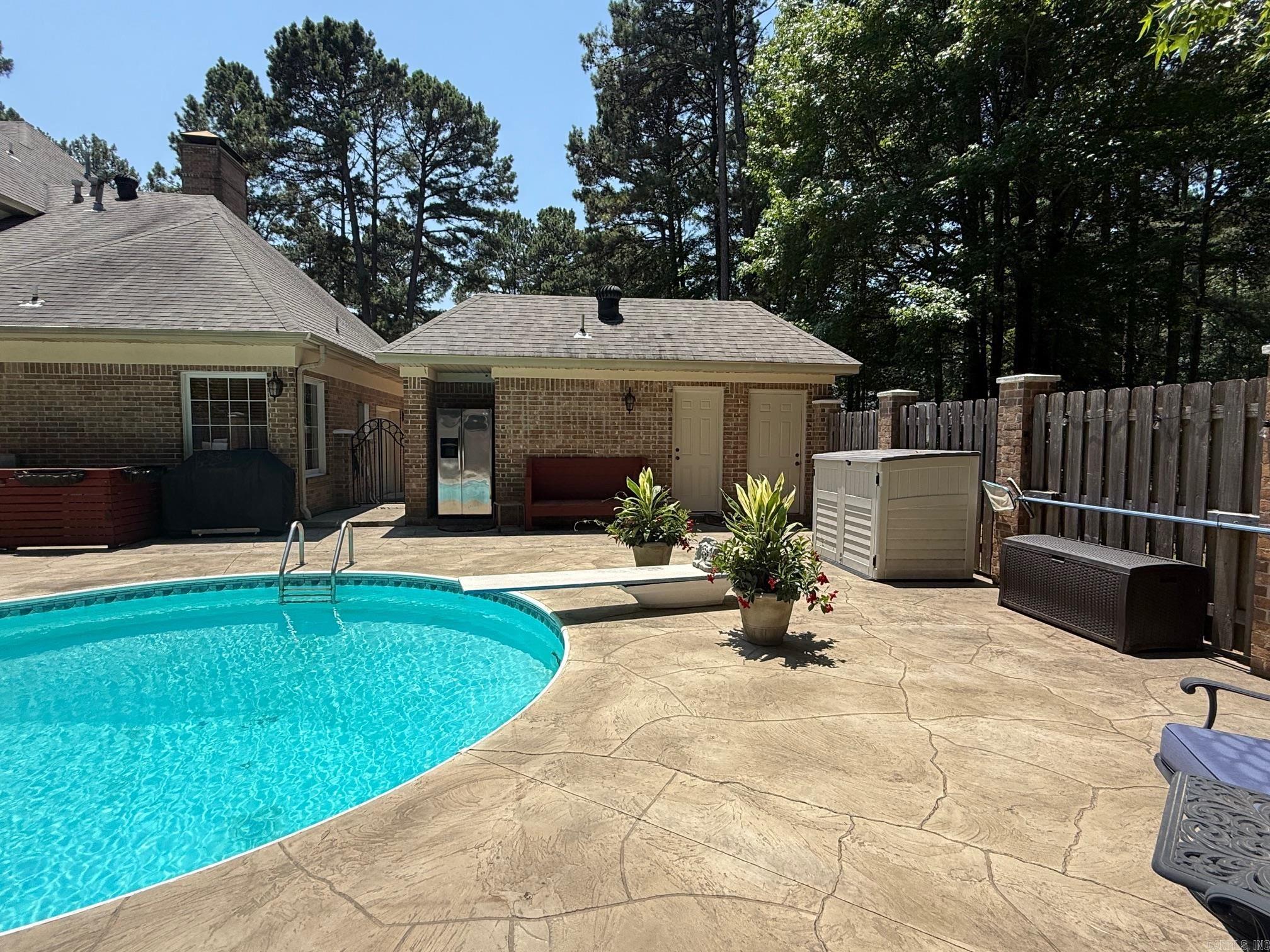 40 Windsong Drive