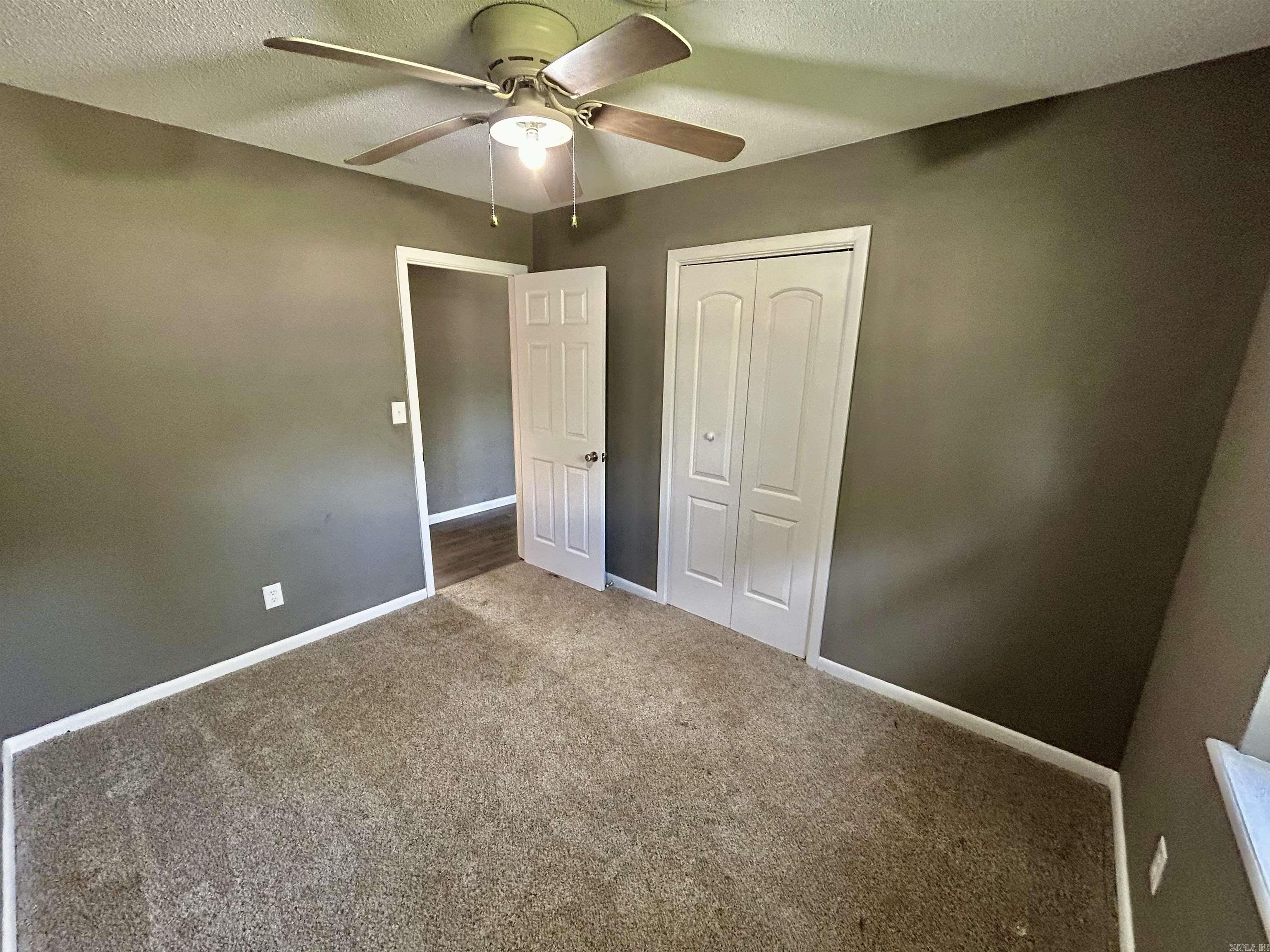 802 S Houston Avenue