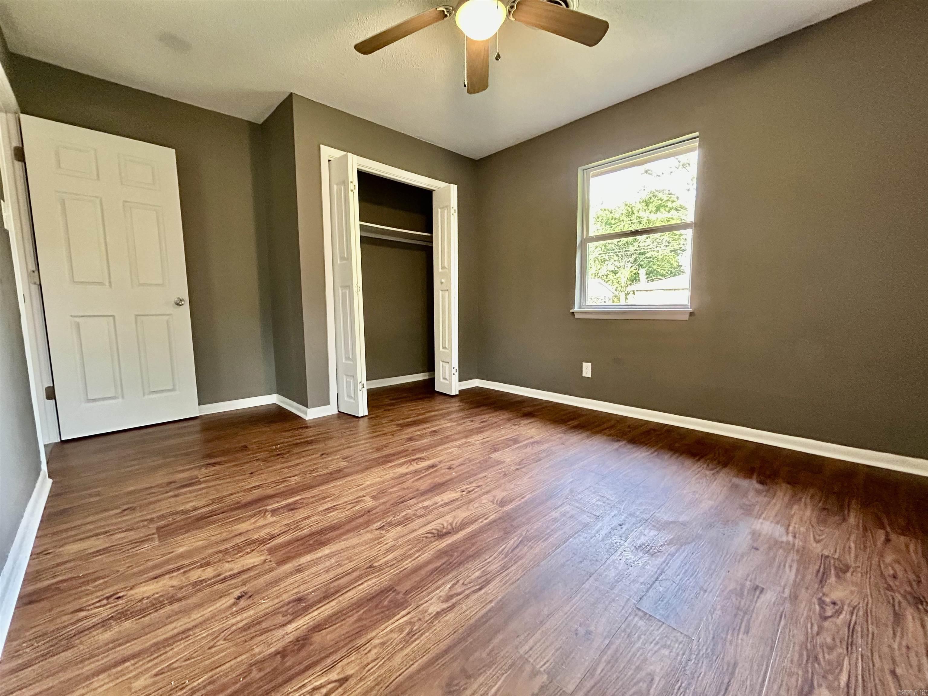 802 S Houston Avenue