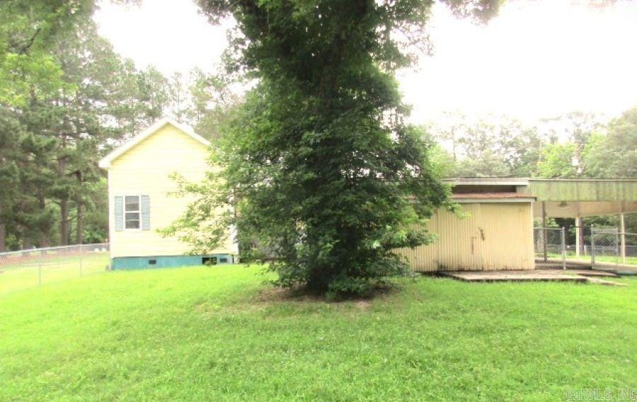 223 W Clearwater Drive