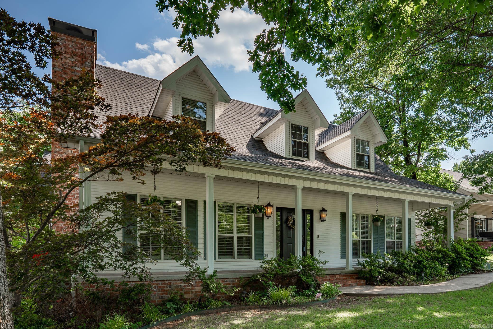 2211 E Longhills Road