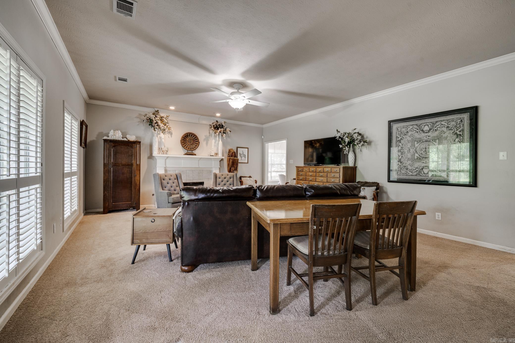 2211 E Longhills Road