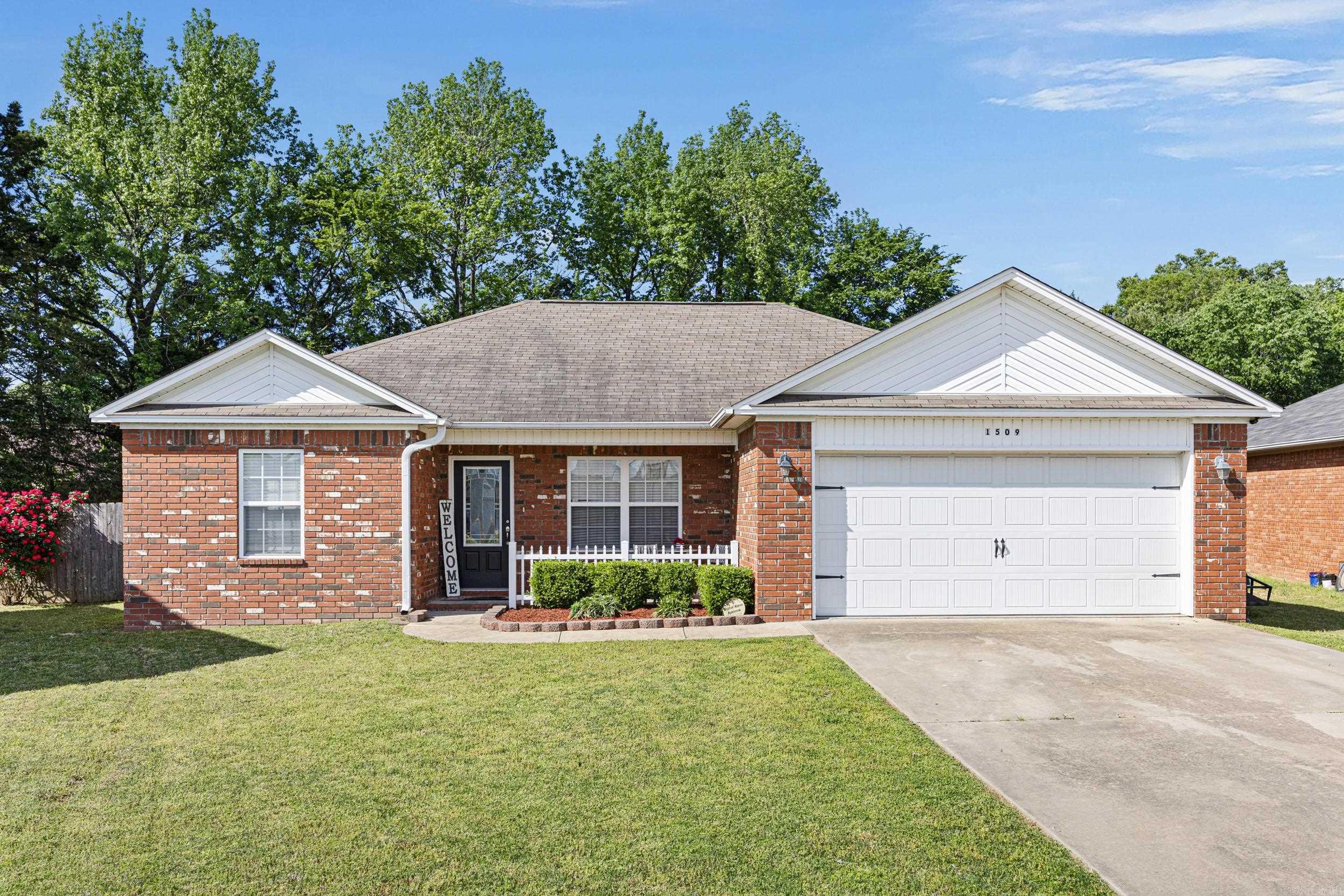 1509 E 11th Cove