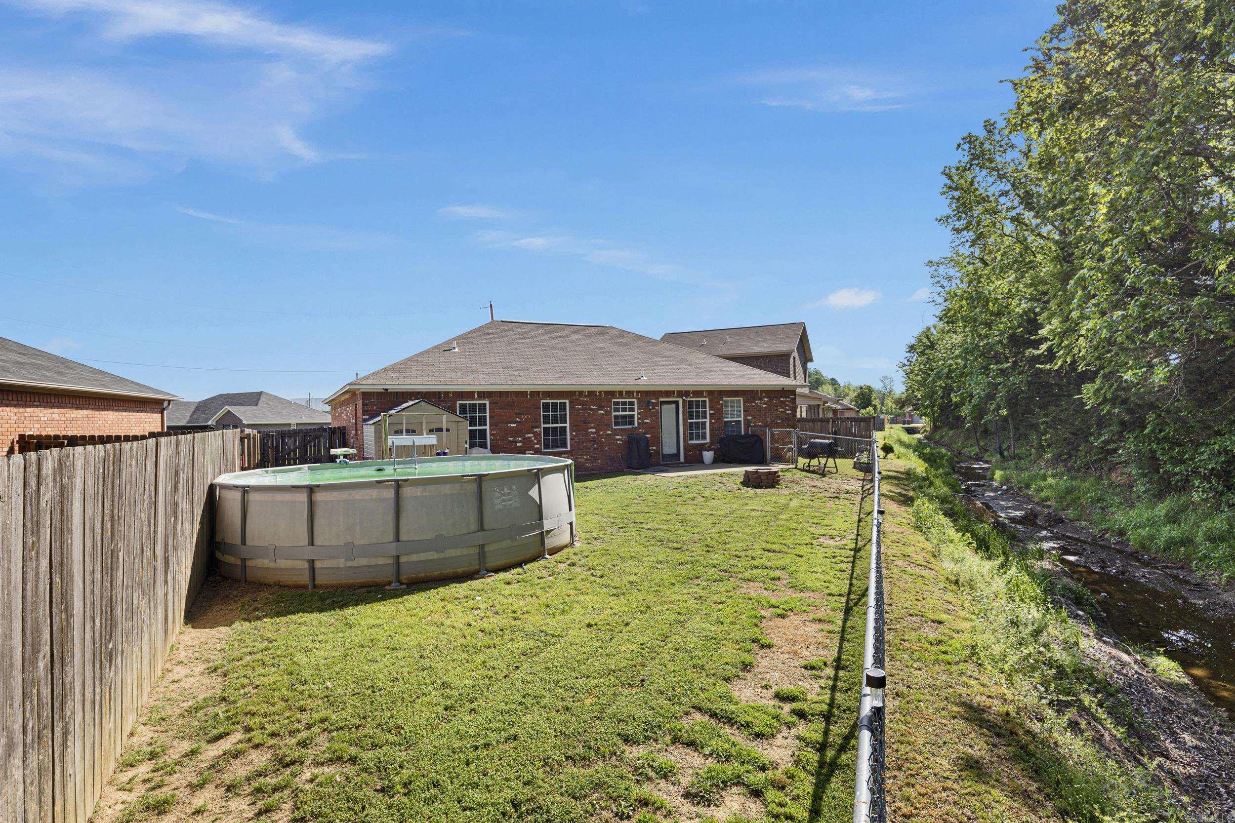 1509 E 11th Cove